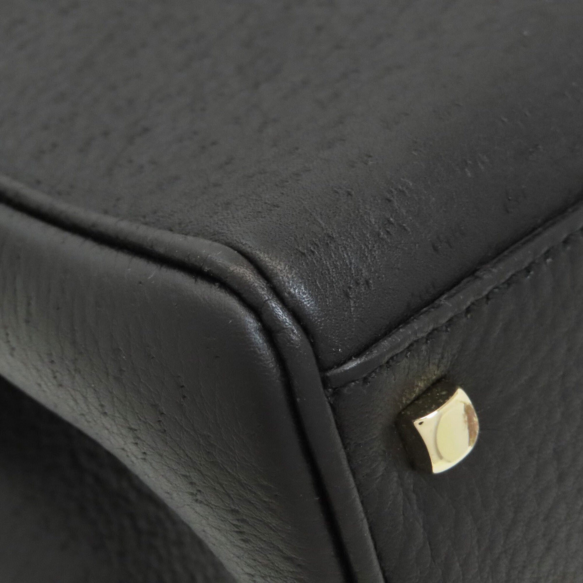 Salvatore Ferragamo Black Leather Handbag (Pre-Owned)