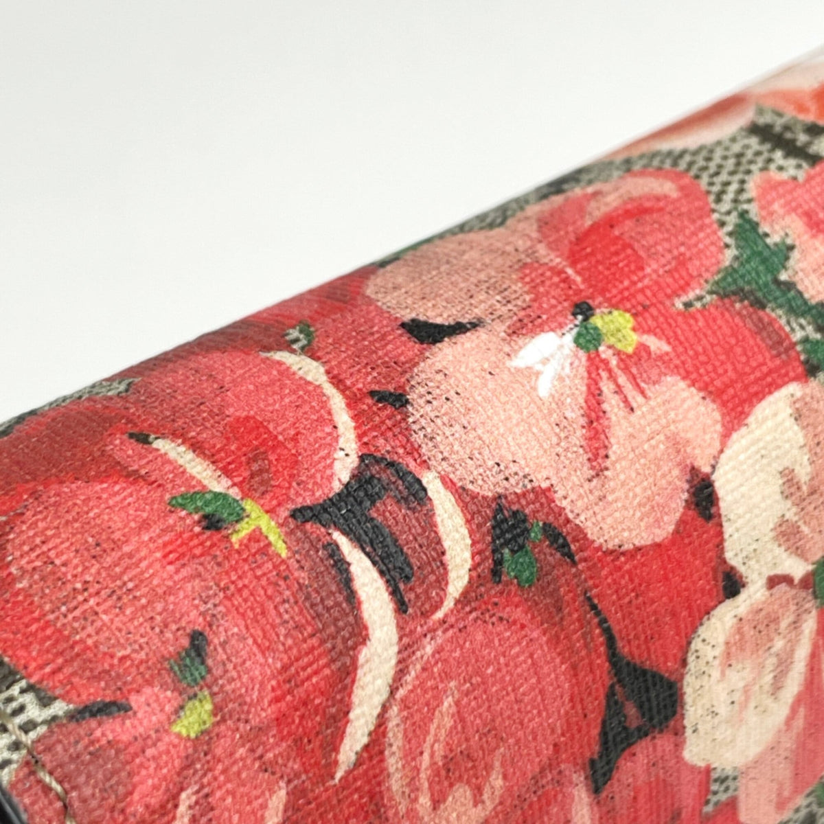 Gucci Gg Blooms Beige Pink Gg Supreme Shoulder Bag (Pre-Owned)