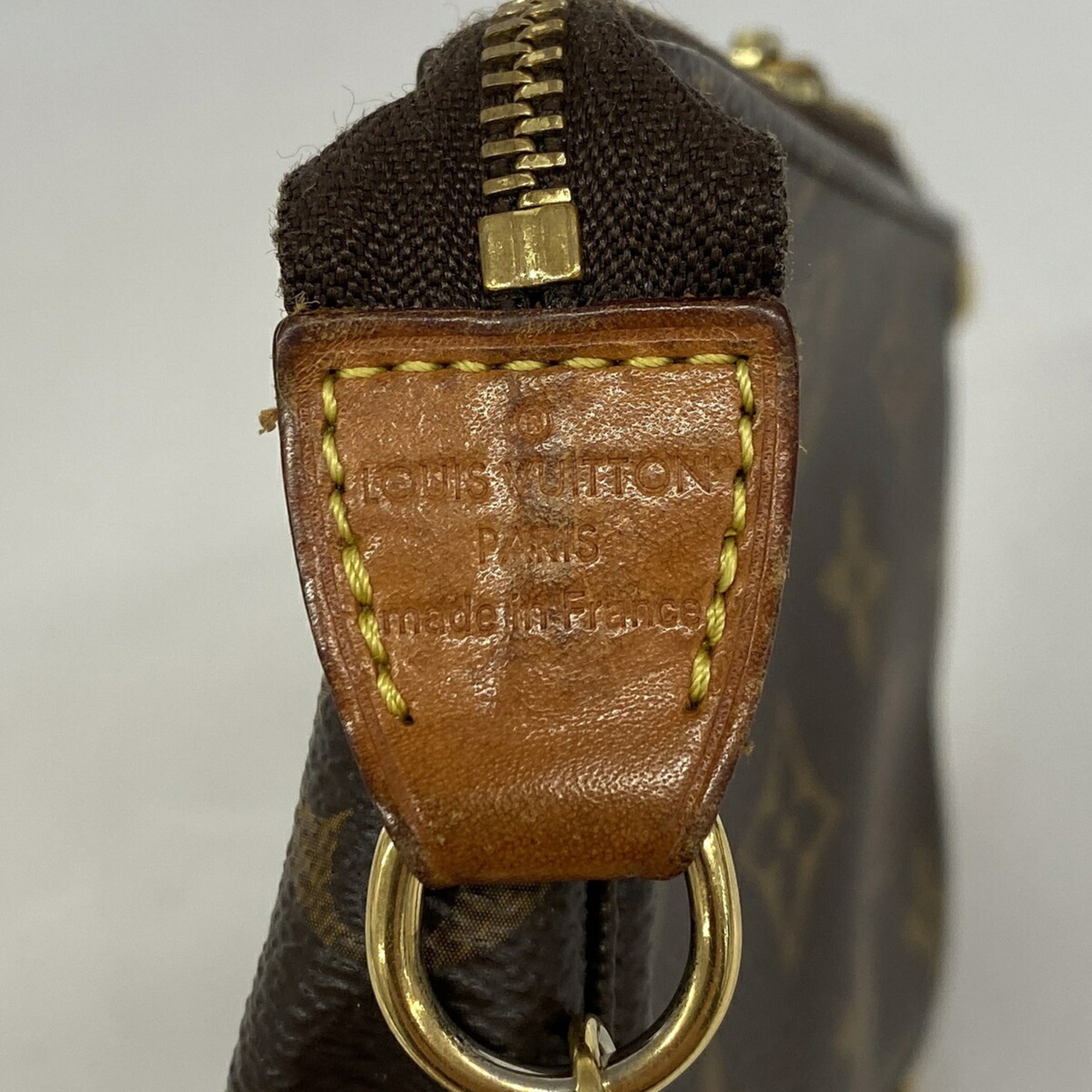 Louis Vuitton Brown Pouch (Pre-Owned)