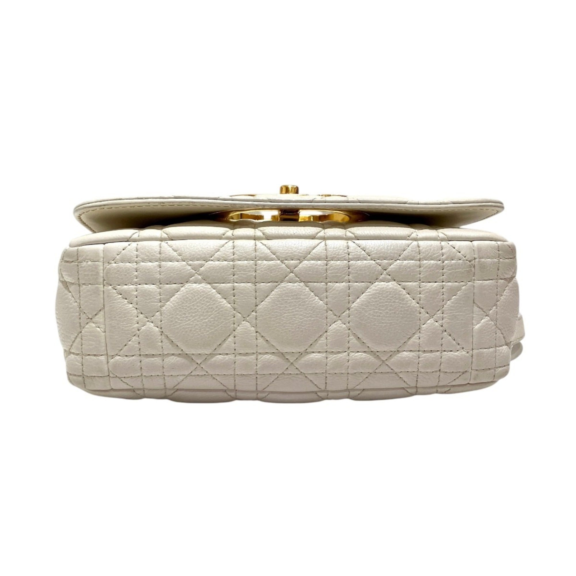 Christian Dior White Leather Shoulder Bag (Pre-Owned)