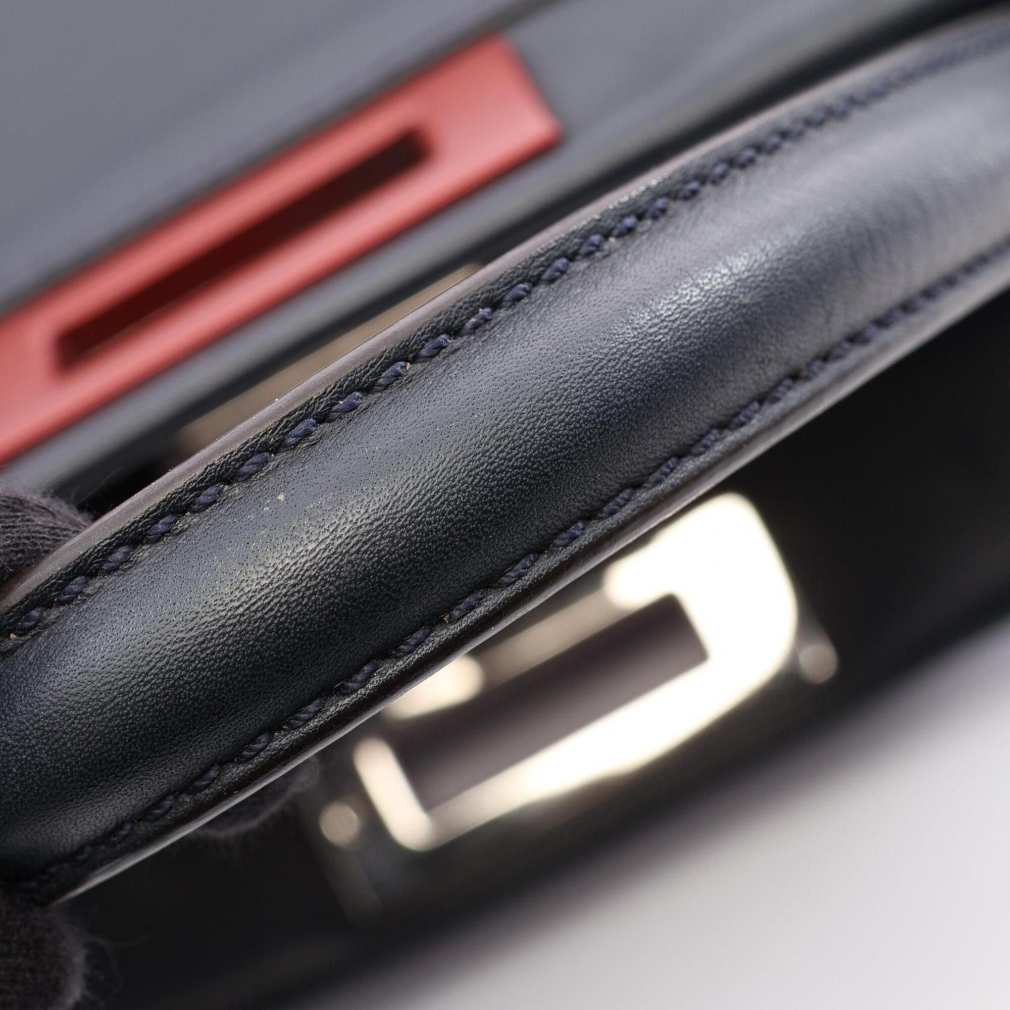 Fendi Navy Leather Handbag (Pre-Owned)
