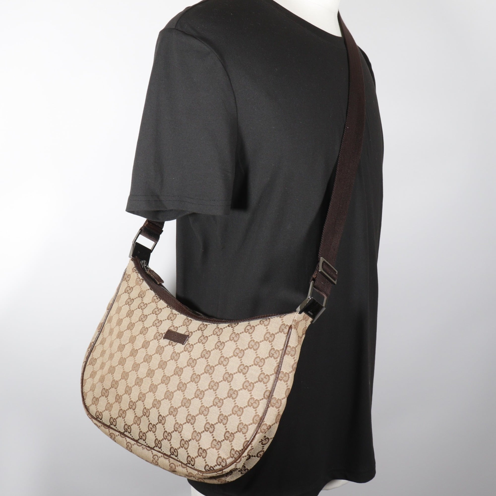 Gucci Brown Gg Canvas Shoulder Bag (Pre-Owned)