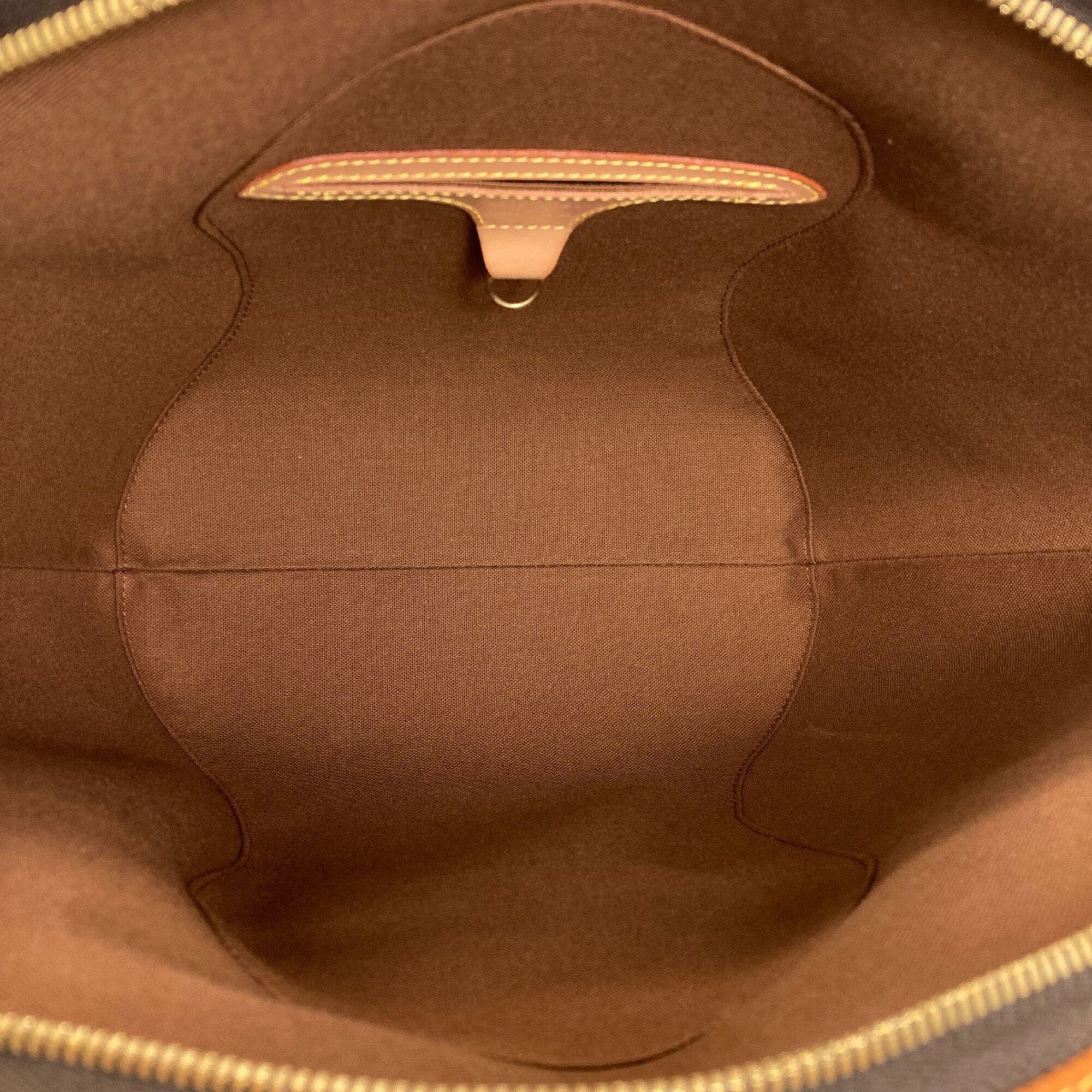 Louis Vuitton Monogram Monogram Canvas Handbag (Pre-Owned)