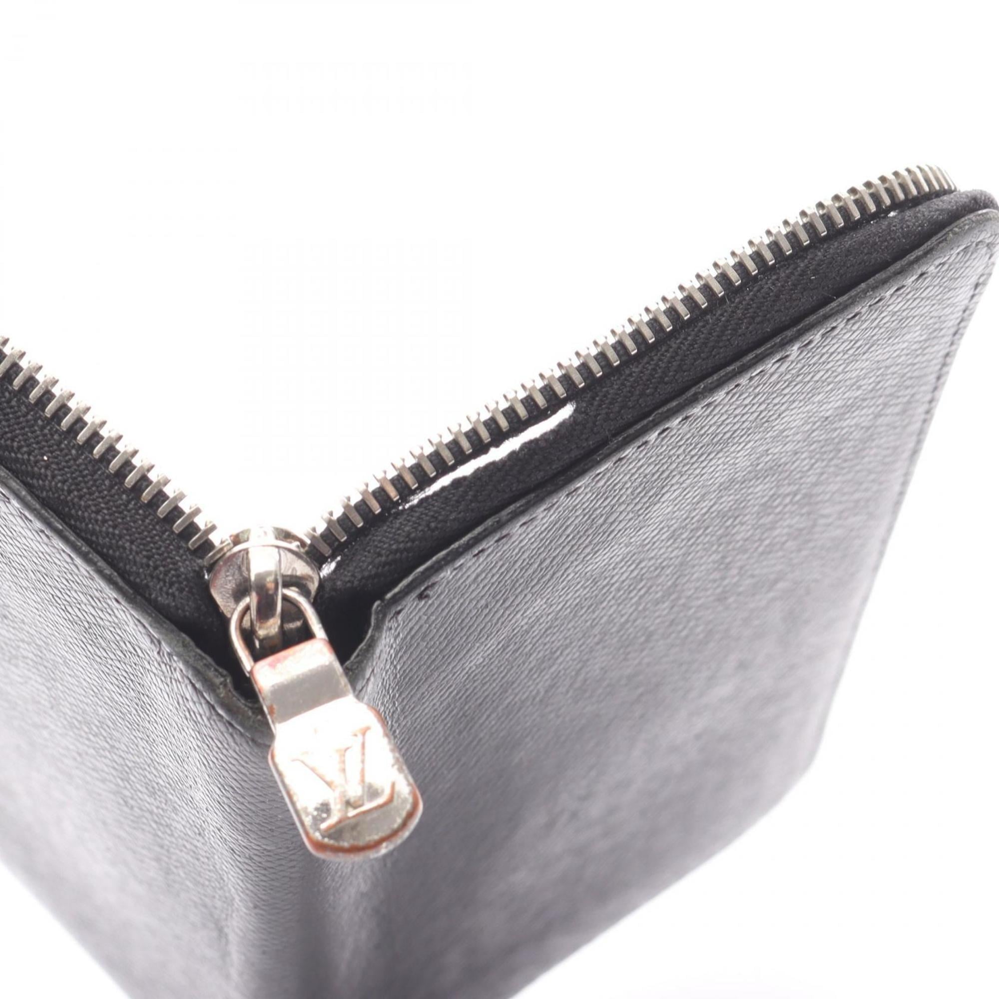 Louis Vuitton Taiga Black Taiga Leather Long Wallet (Bi-Fold) (Pre-Owned)