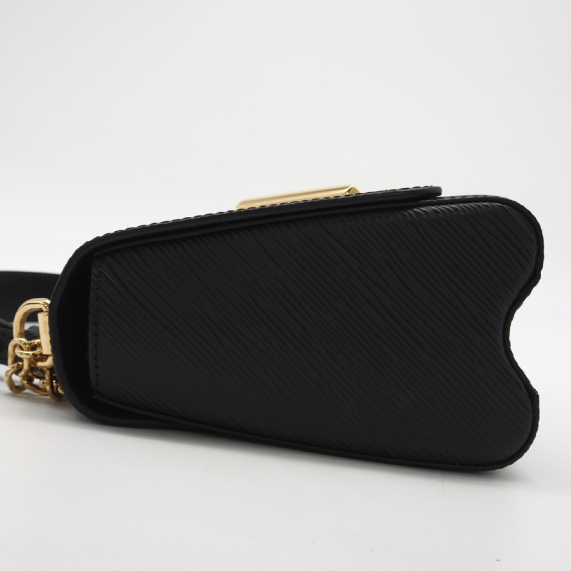 Louis Vuitton Black Noir Leather Shoulder Bag (Pre-Owned)