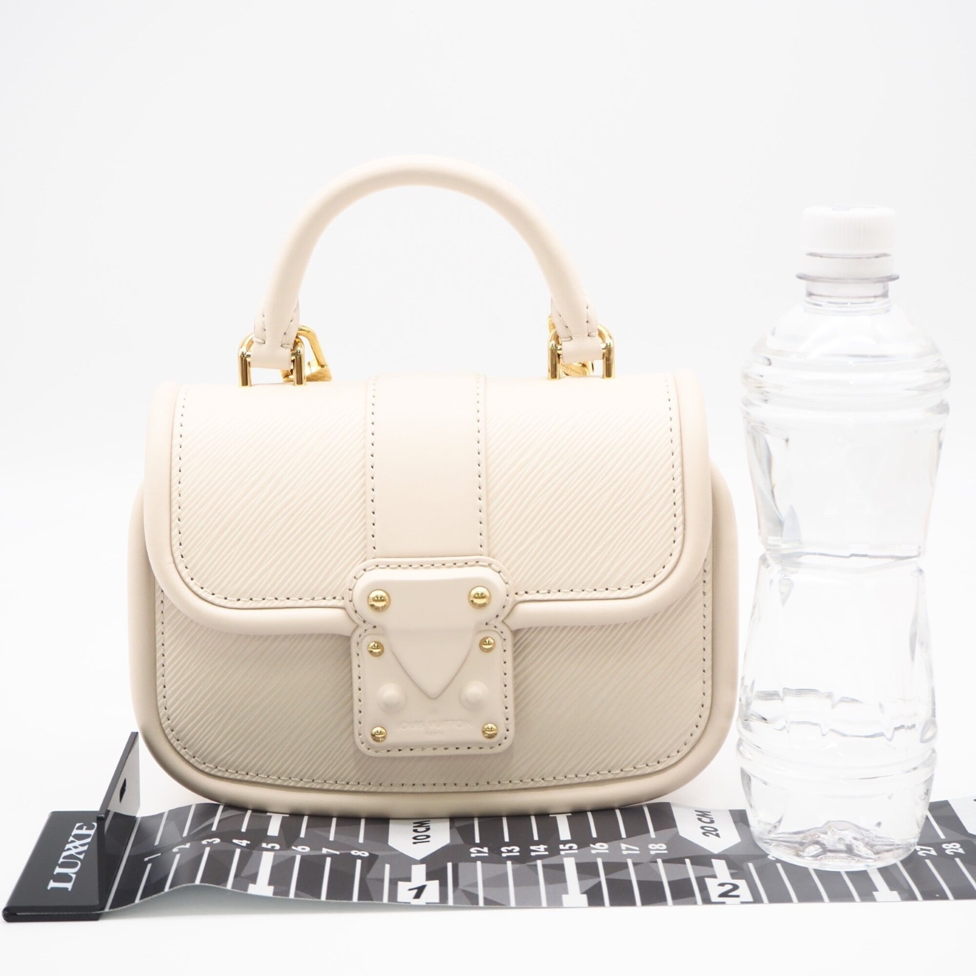 Louis Vuitton Ivory Shoulder Bag (Pre-Owned)