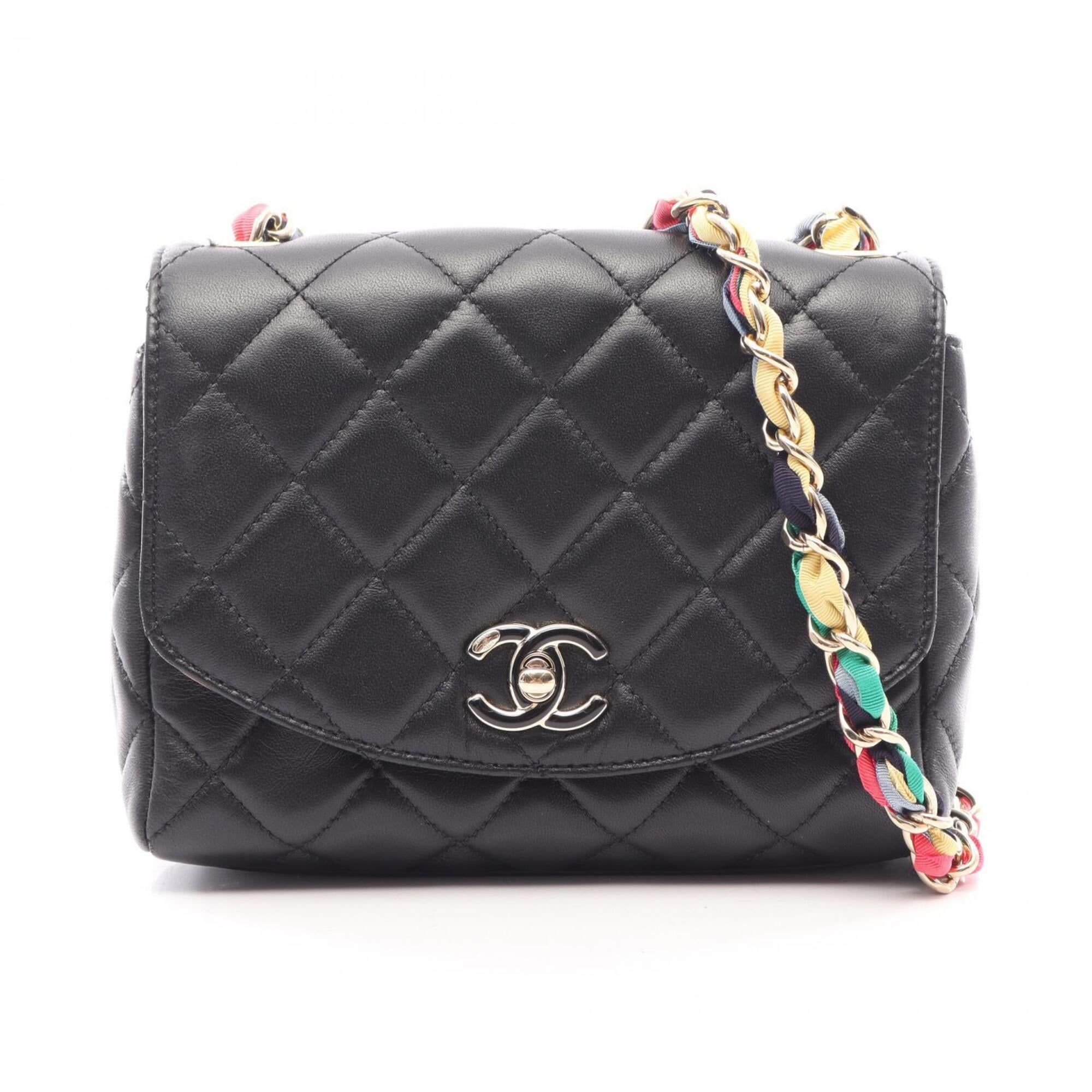 Chanel Matelasse Black Leather Handbag Shoulder Bag (Pre-Owned)