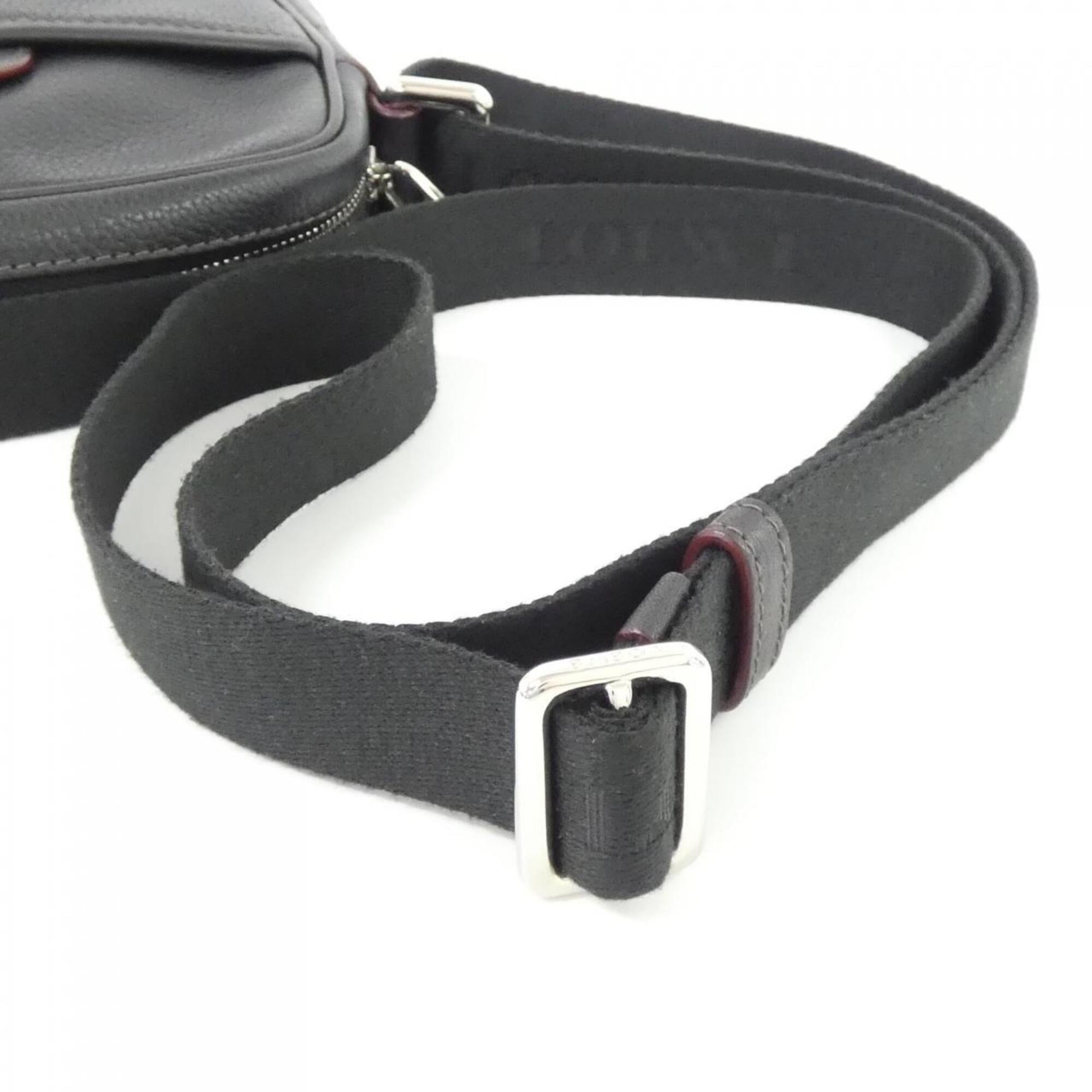 Loewe Black Leather Shoulder Bag (Pre-Owned)