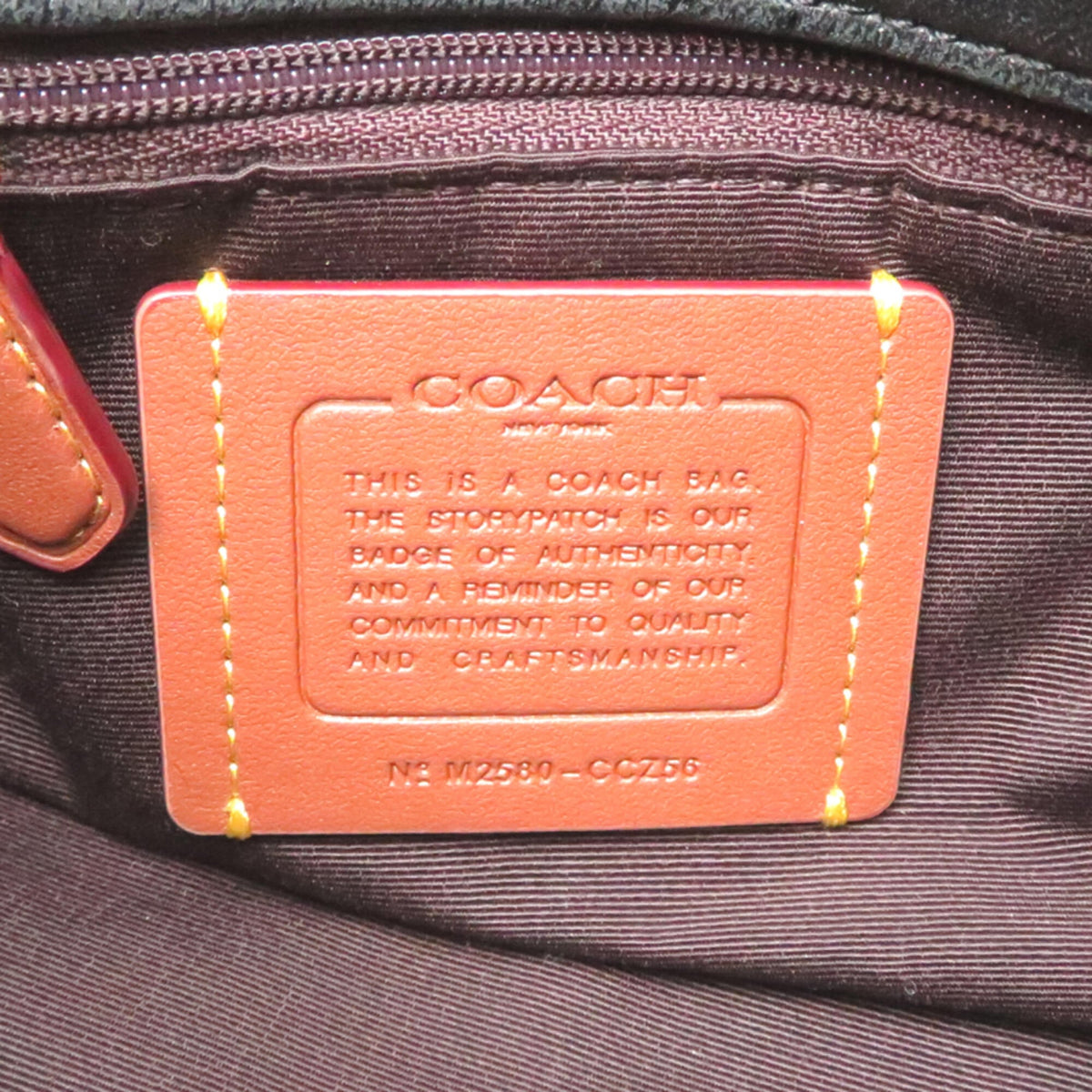 Coach Black Leather Handbag (Pre-Owned)