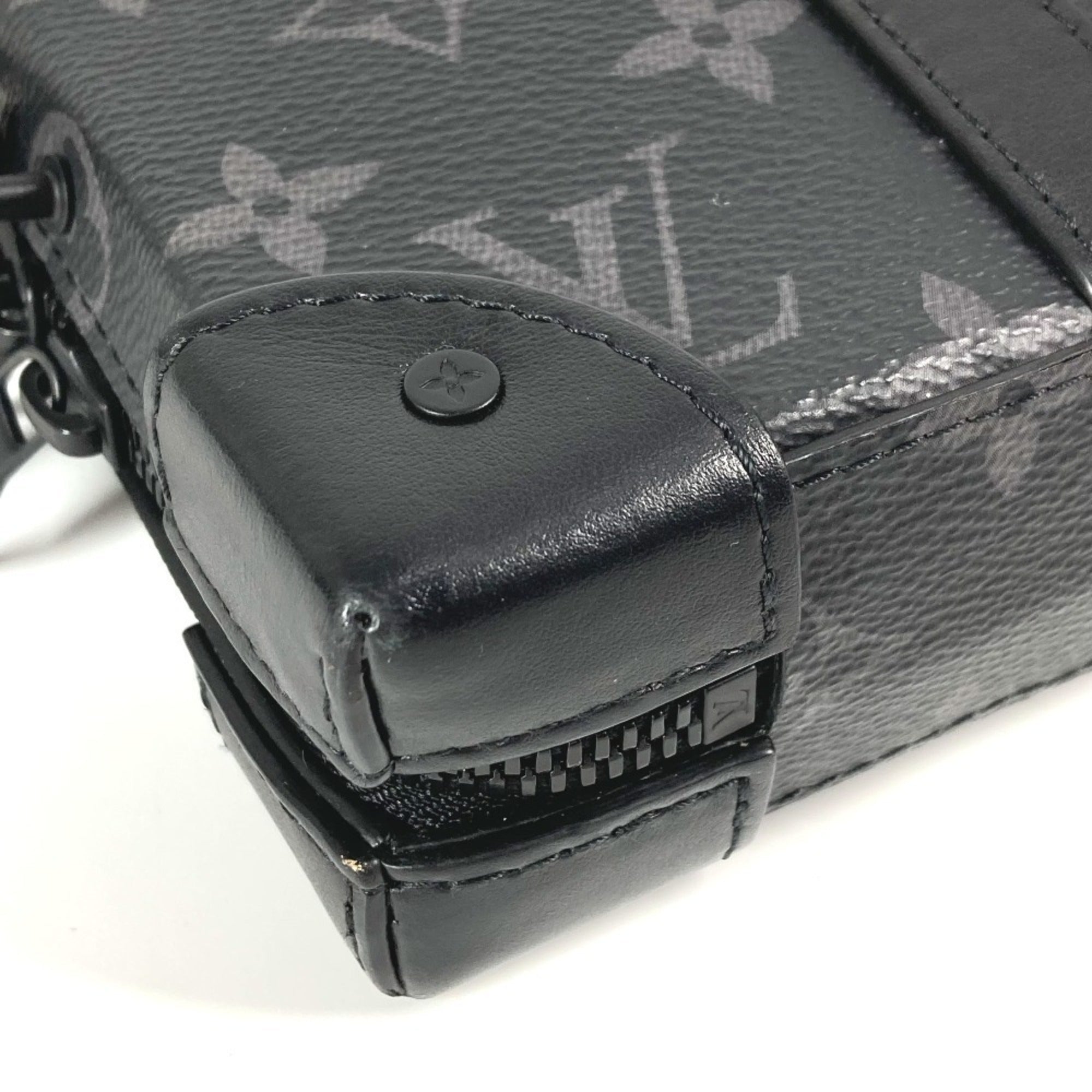 Louis Vuitton Black Monogram Eclipse Monogram Eclipse Clutch Bag Pochette Shoulder Bag (Pre-Owned)