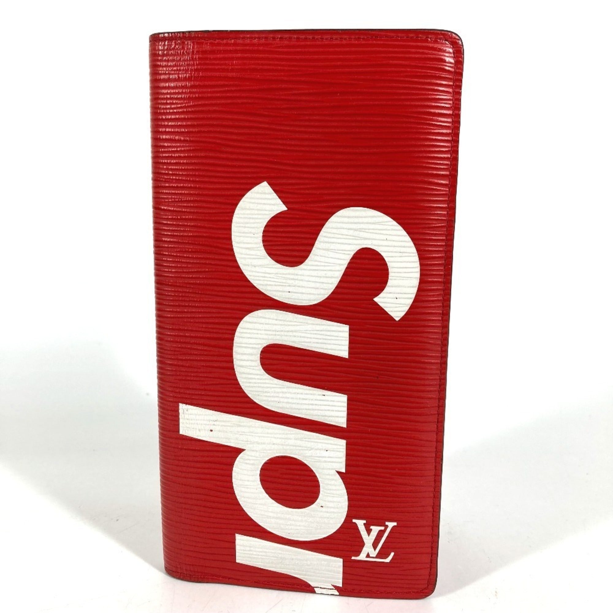 Louis Vuitton Epi Red Color Epi Leather Long Wallet (Bi-Fold) (Pre-Owned)