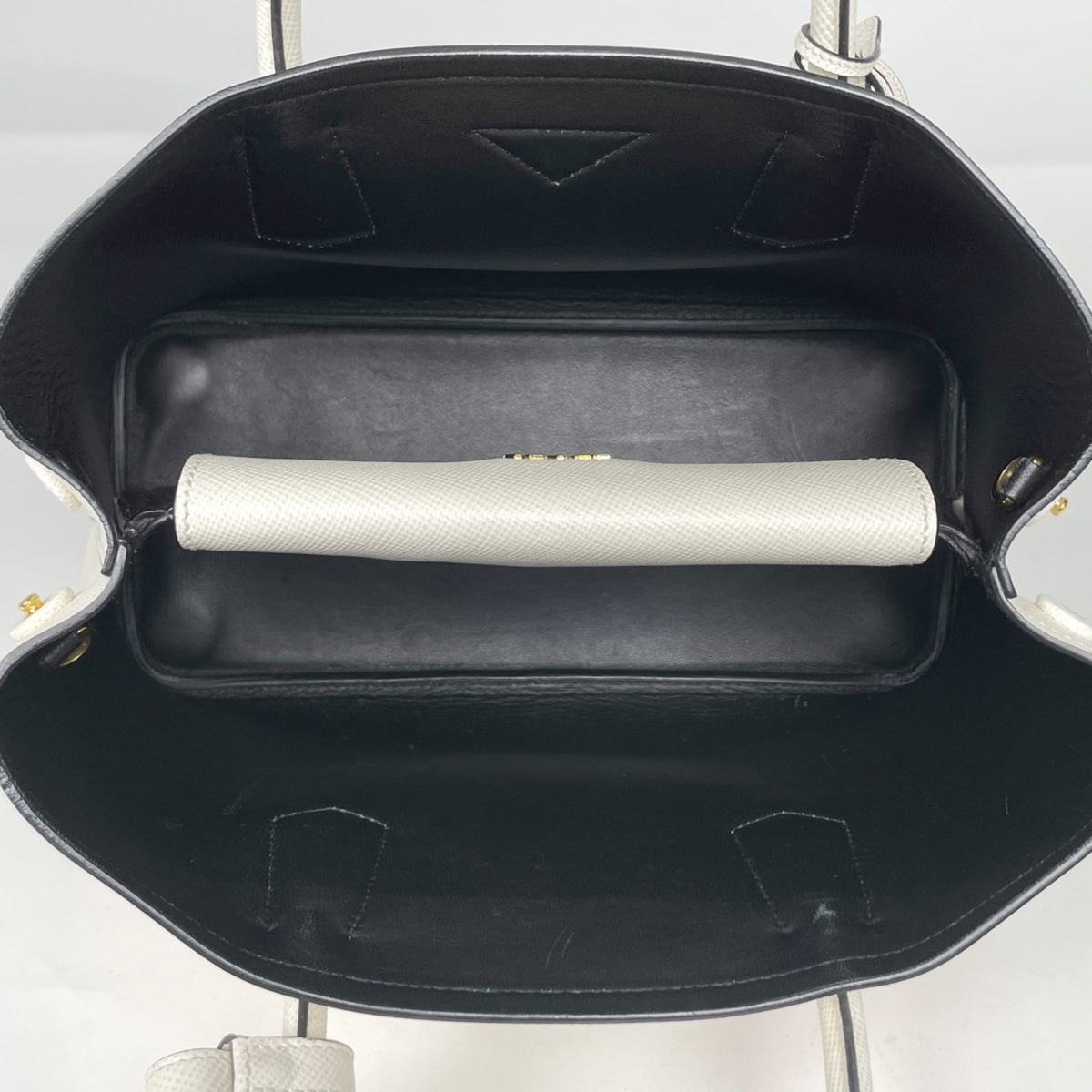 Prada White Saffiano Handbag (Pre-Owned)