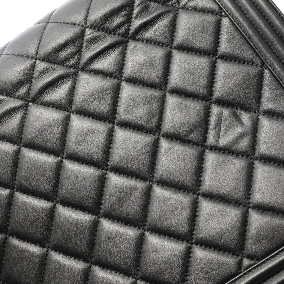 Chanel Black Leather Handbag Shoulder Bag (Pre-Owned)