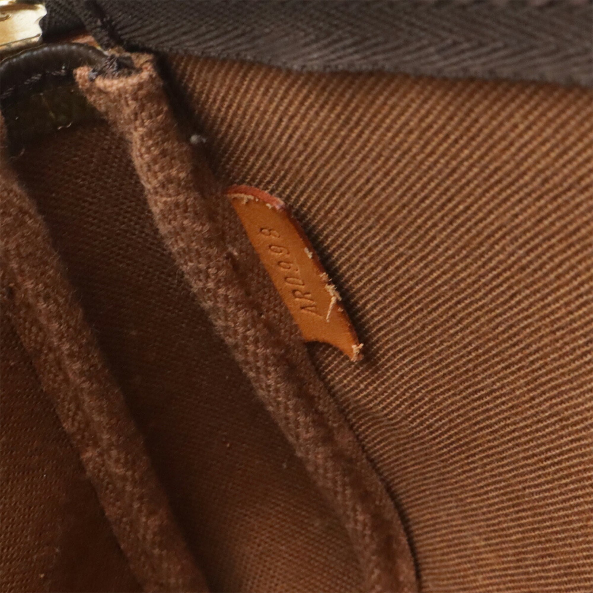 Louis Vuitton Brown Monogram Canvas Handbag Pochette Pouch (Pre-Owned)