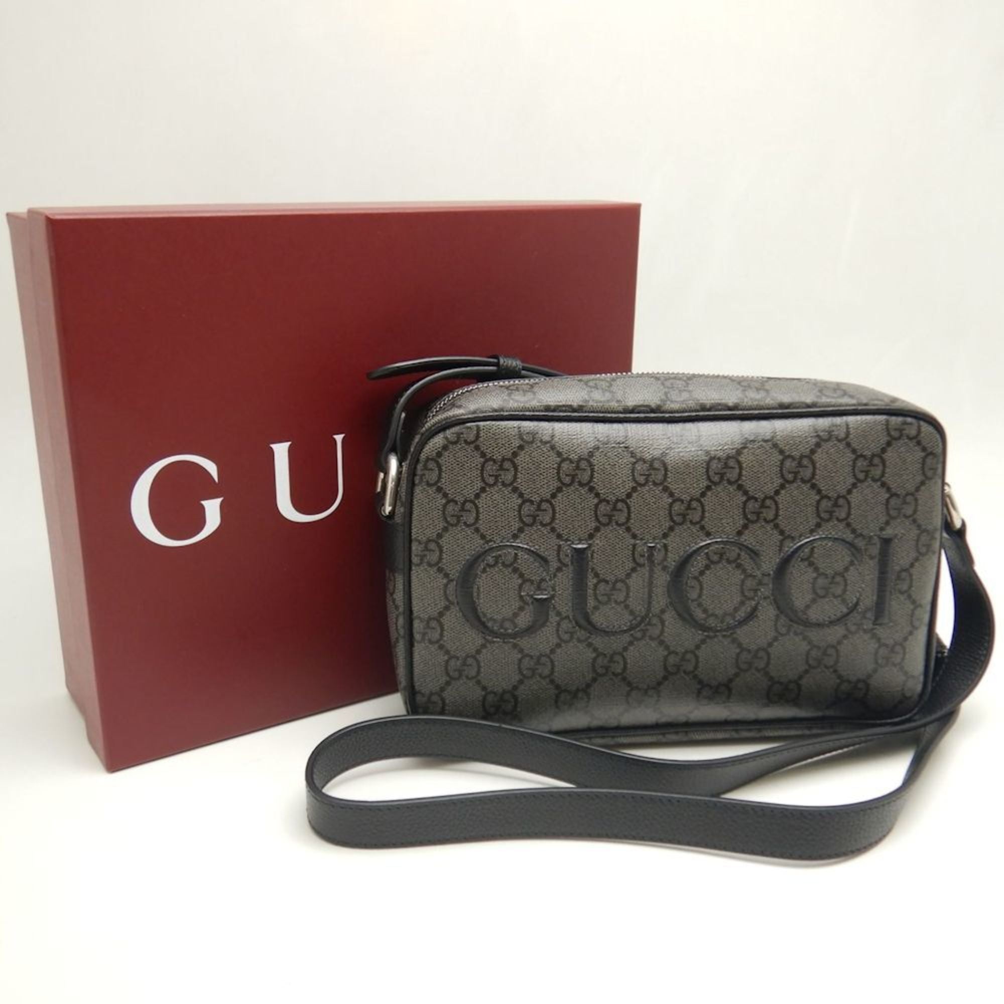 Gucci Black Gg Supreme Canvas Shoulder Bag (Pre-Owned)