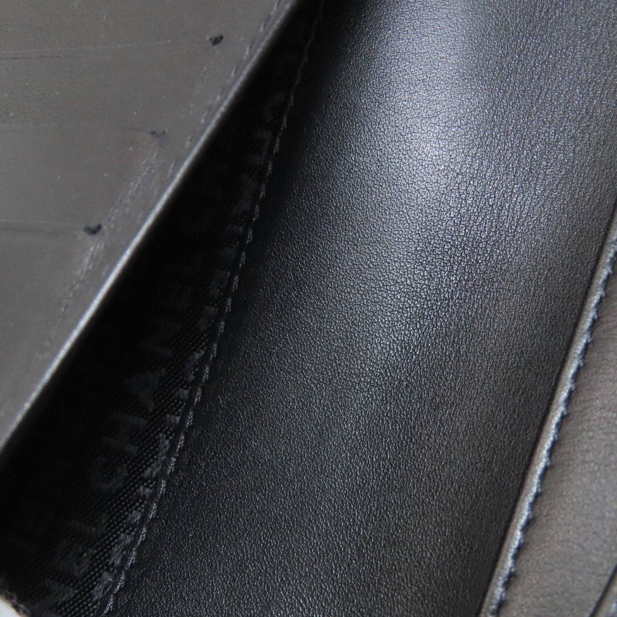 Chanel Black Leather Long Wallet (Bi-Fold) (Pre-Owned)