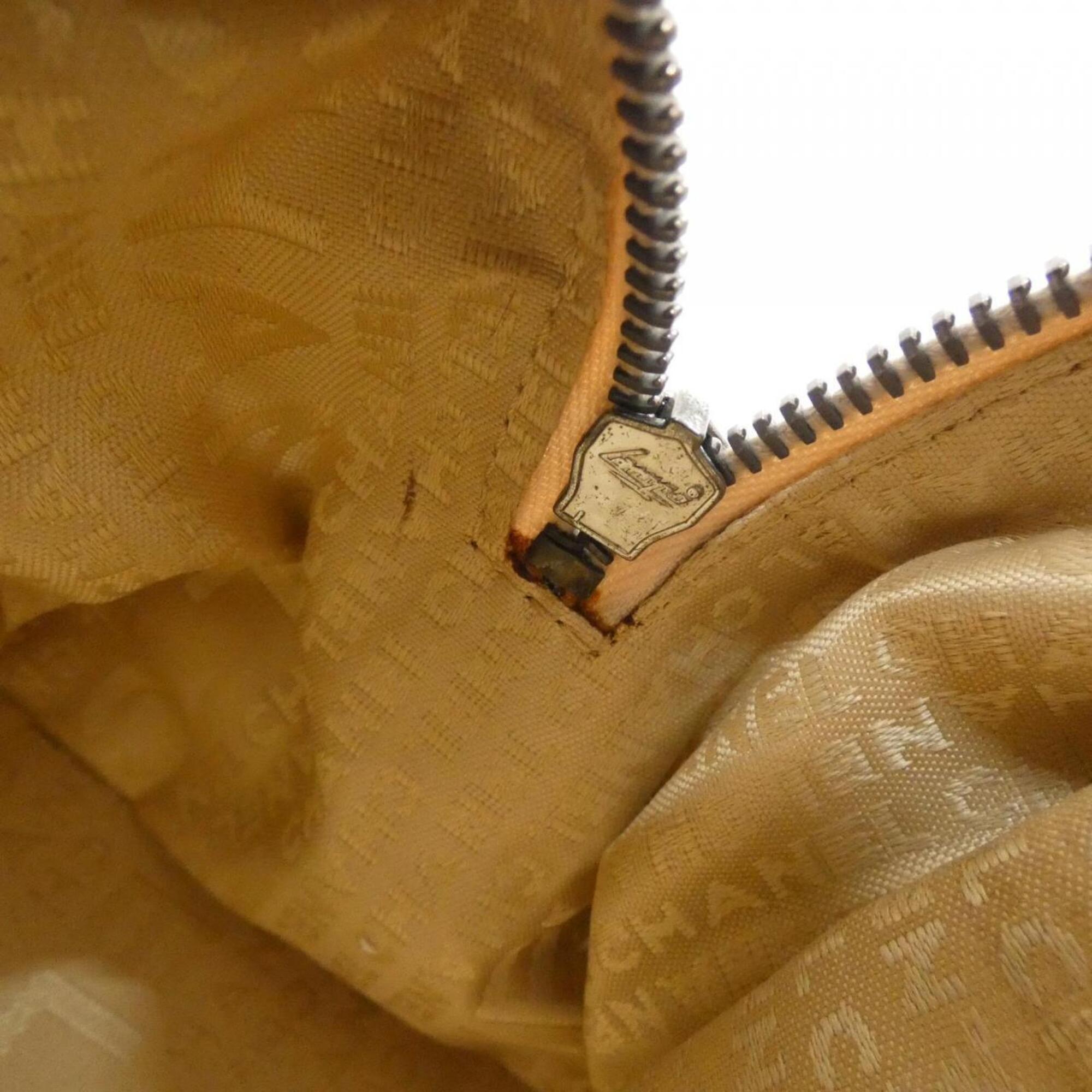 Chanel Light Pink Grained Calfskin Shoulder Bag (Pre-Owned)