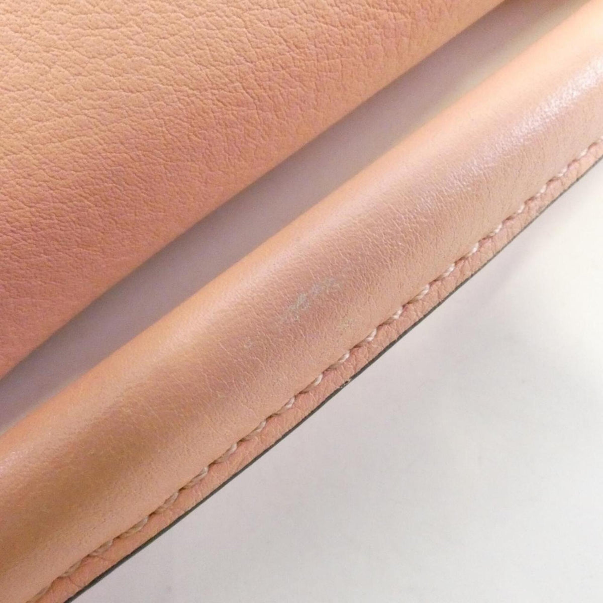 Loewe Pink Leather Handbag (Pre-Owned)