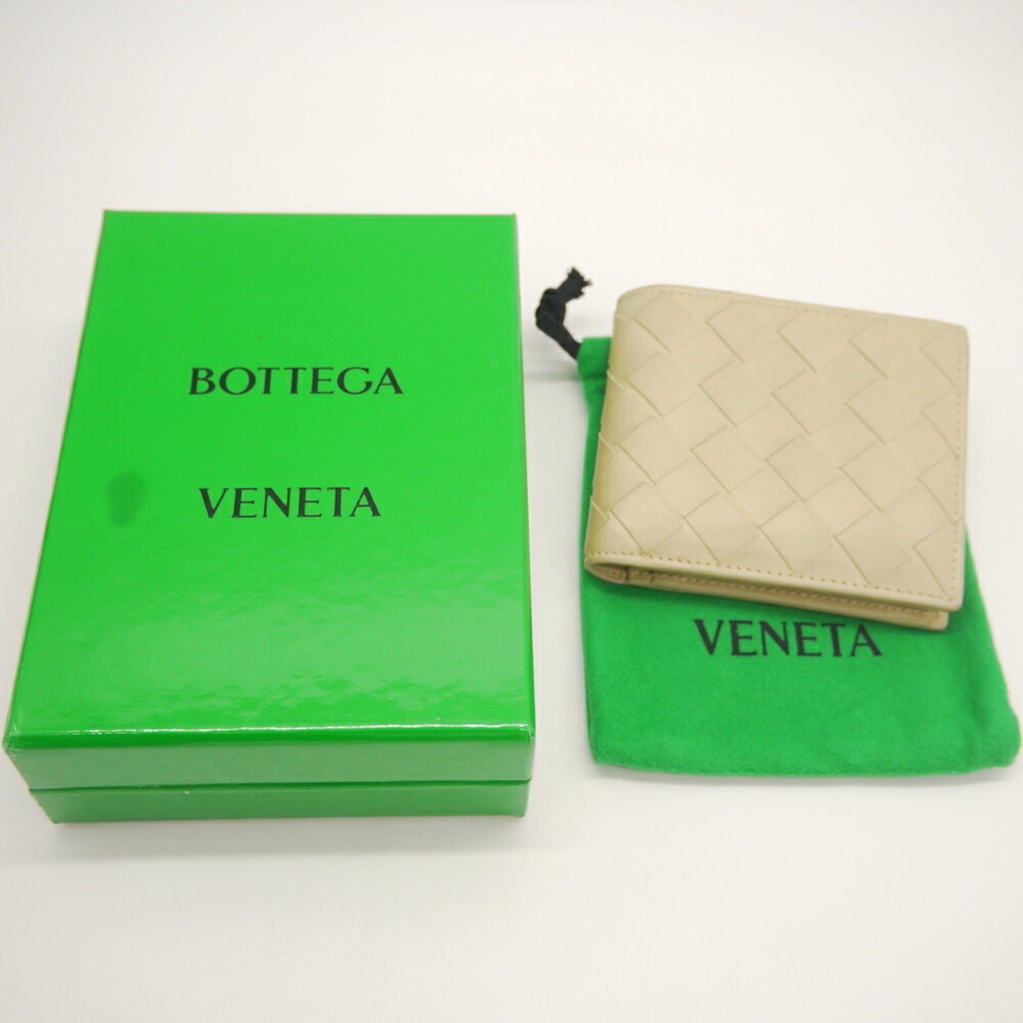 Bottega Veneta Beige Leather Wallet (Bi-Fold) (Pre-Owned)