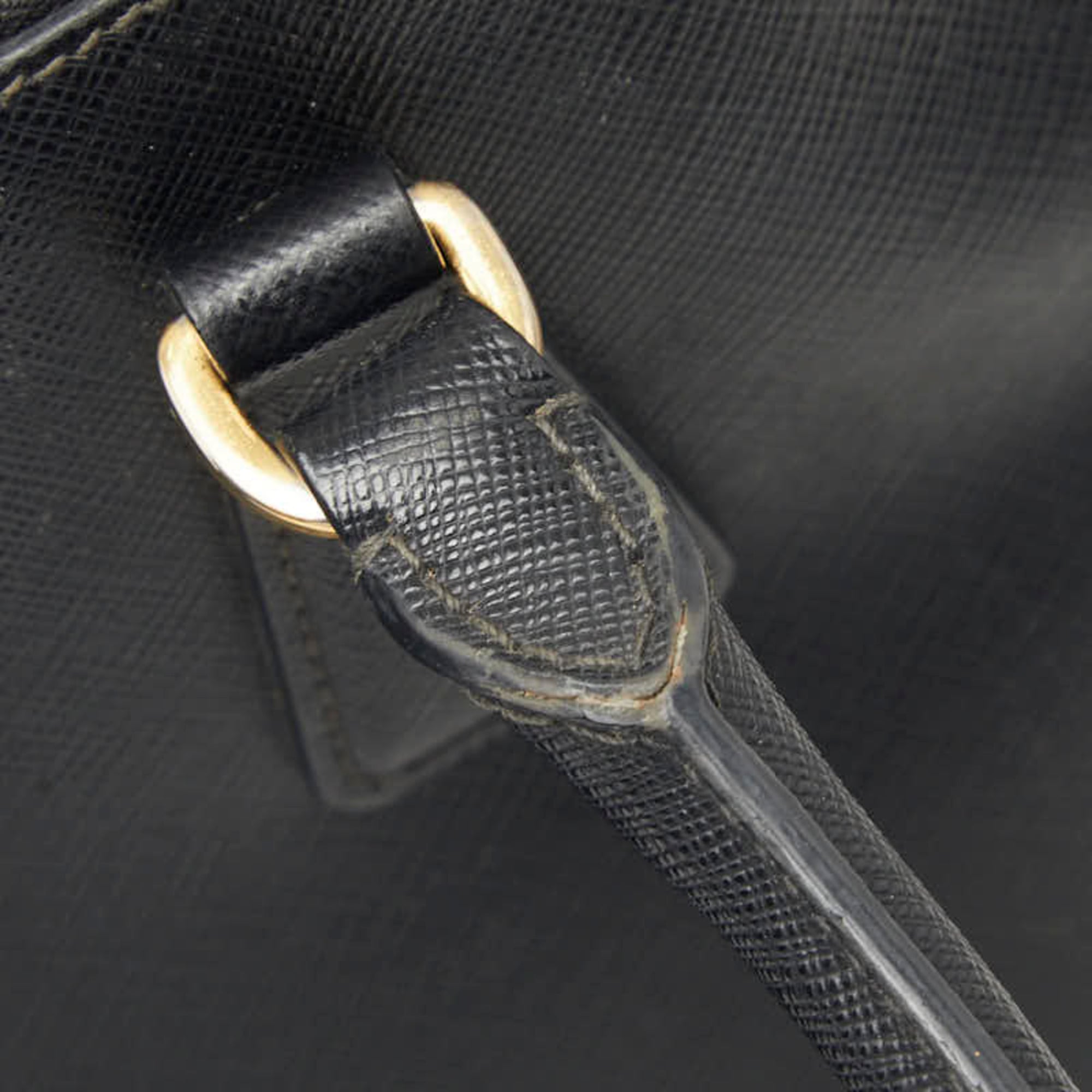 Prada Black Leather Handbag (Pre-Owned)