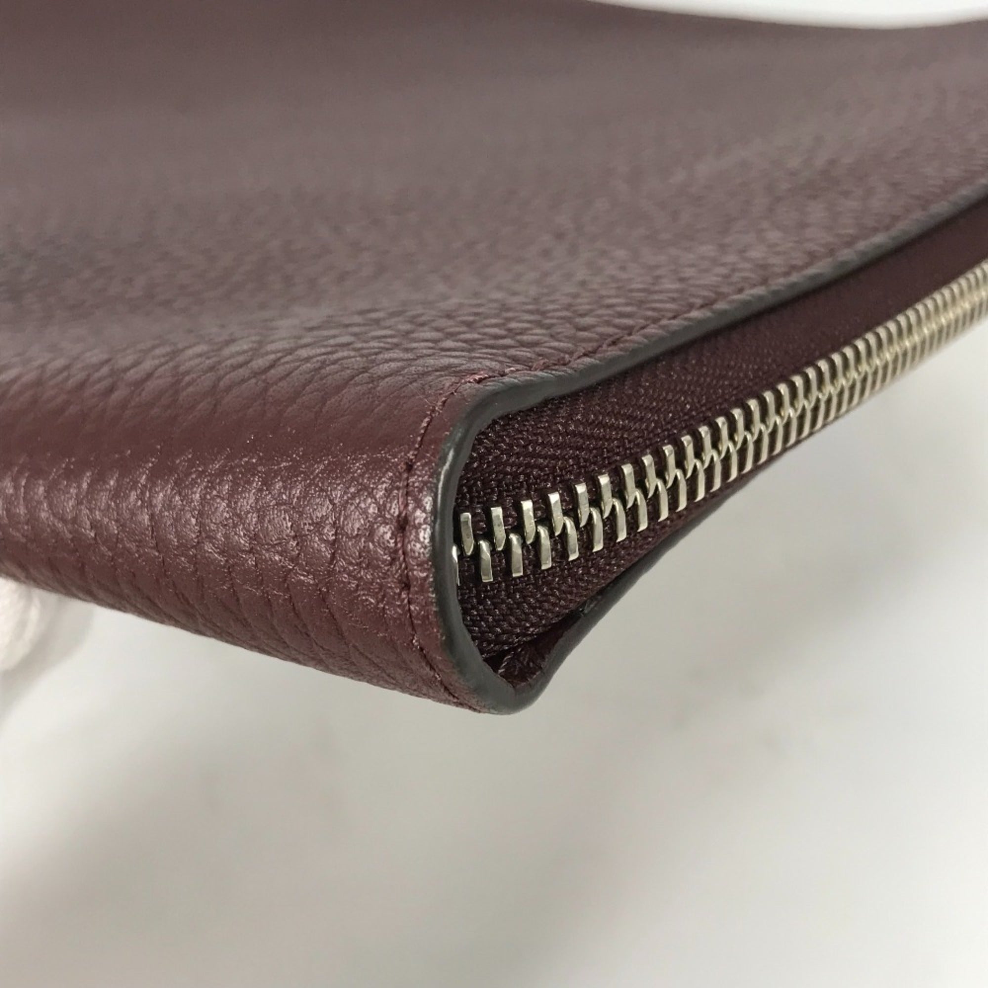 Louis Vuitton Brown Leather Clutch Bag Pochette (Pre-Owned)