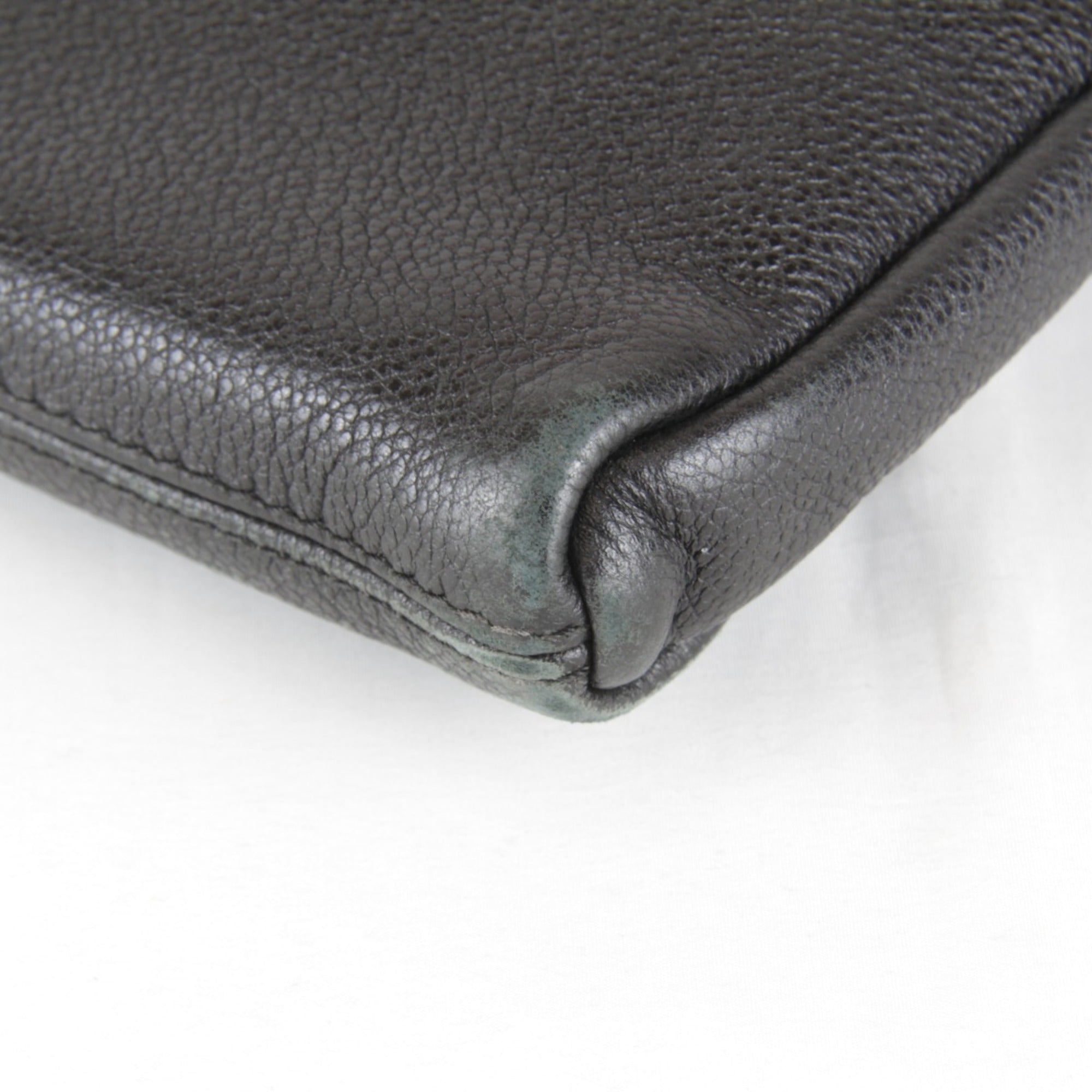Salvatore Ferragamo Black White Leather Clutch Bag (Pre-Owned)