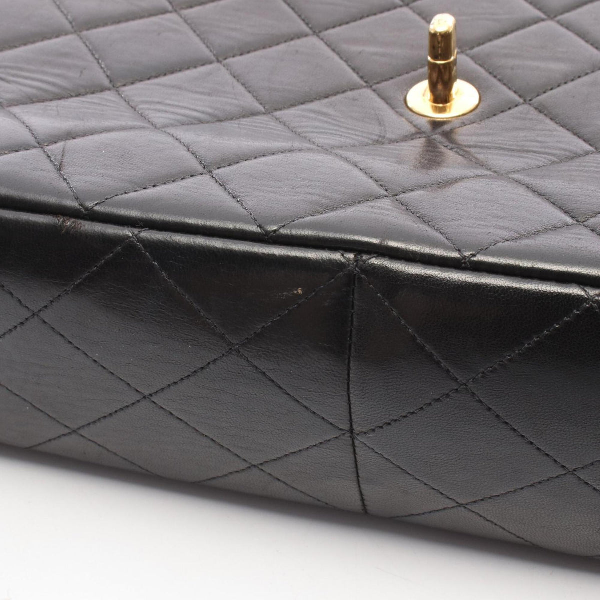Chanel Black Leather Handbag Shoulder Bag (Pre-Owned)