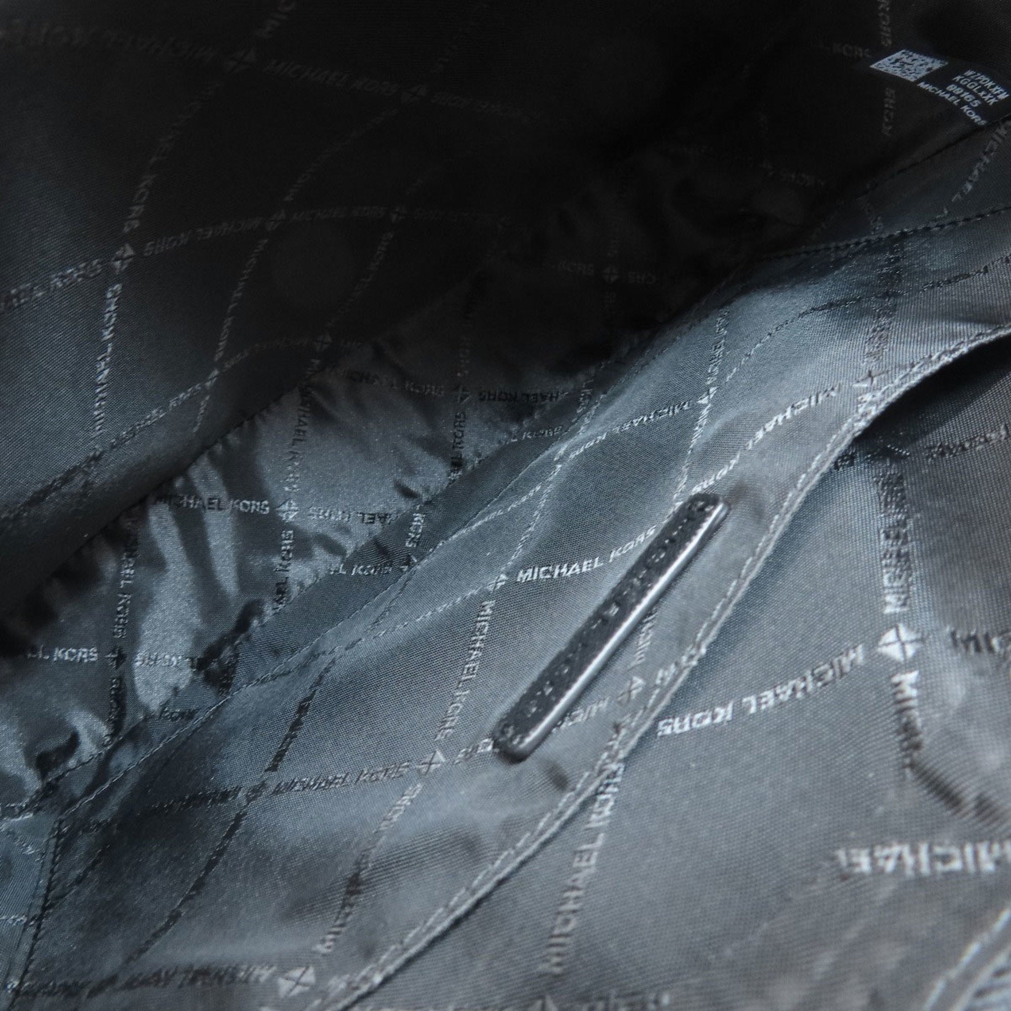 Michael Kors Gray Coated Canvas Shoulder Bag (Pre-Owned)