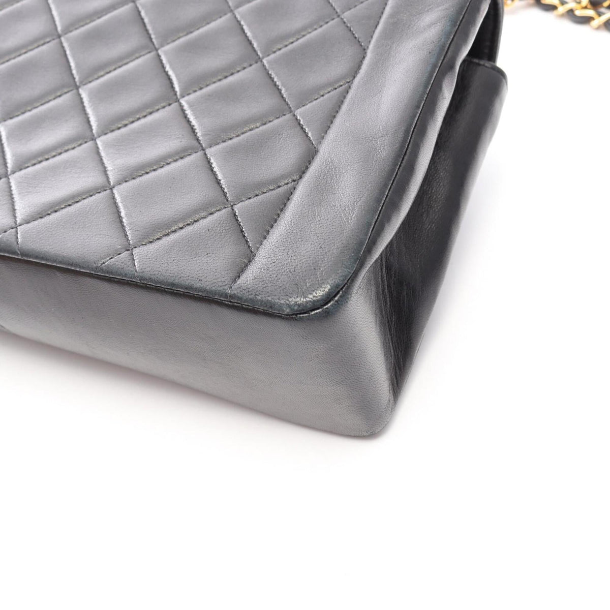 Chanel Black Leather Handbag Shoulder Bag (Pre-Owned)