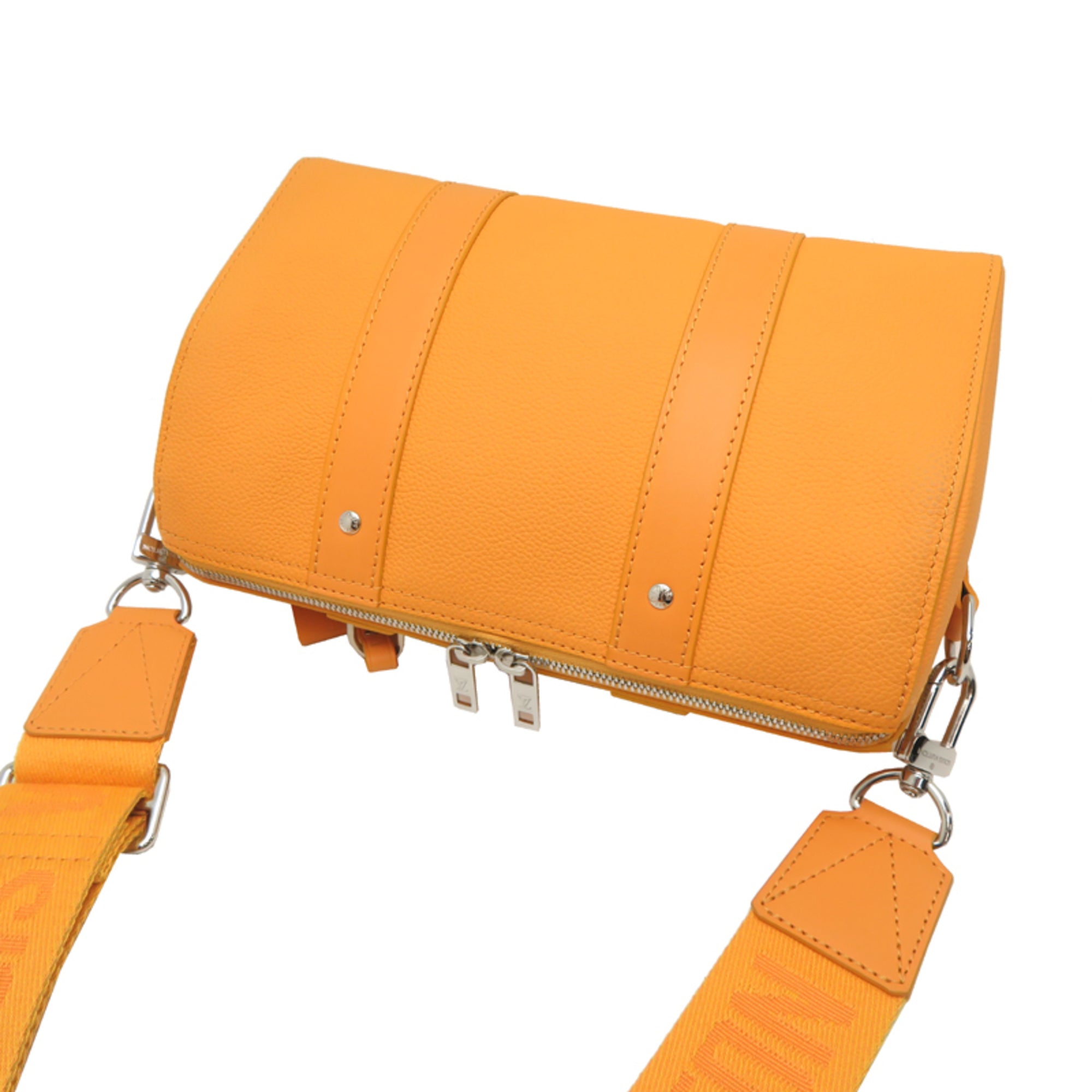 Louis Vuitton Yellow Shoulder Bag (Pre-Owned)
