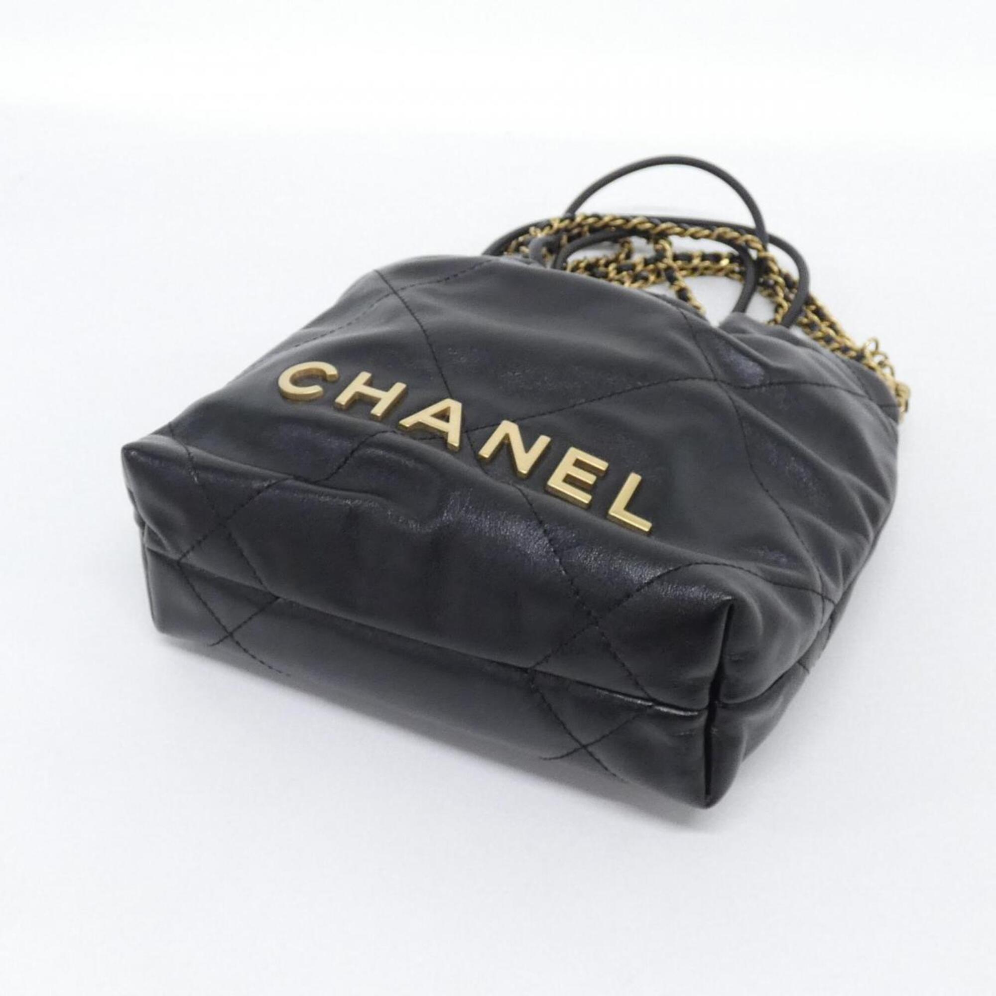 Chanel Black Leather Handbag (Pre-Owned)