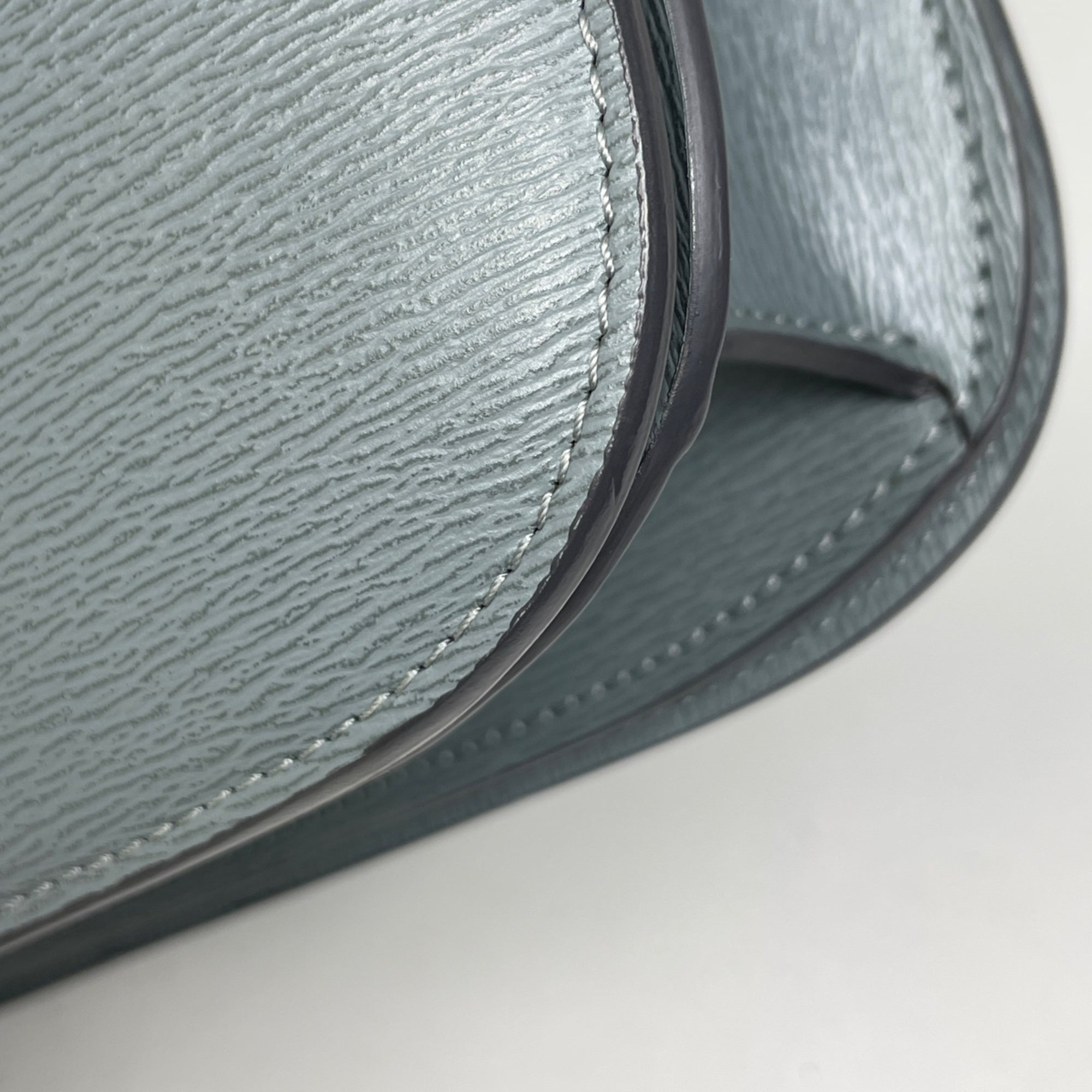 Celine Blue Leather Shoulder Bag (Pre-Owned)