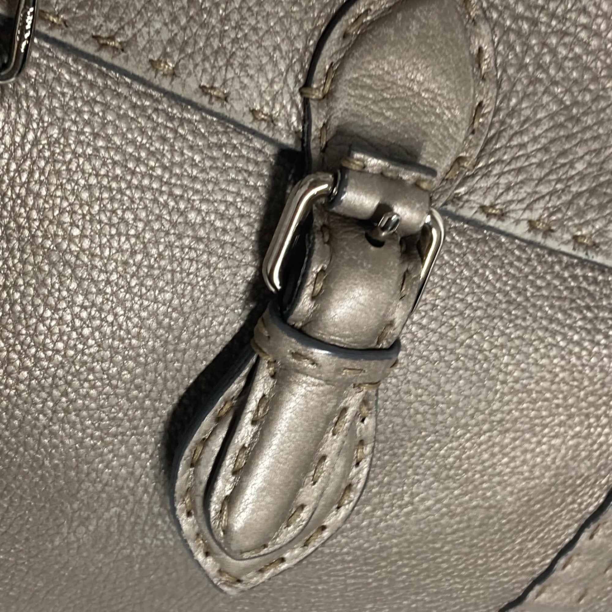 Fendi Gray Leather Shoulder Bag Tote Bag (Pre-Owned)