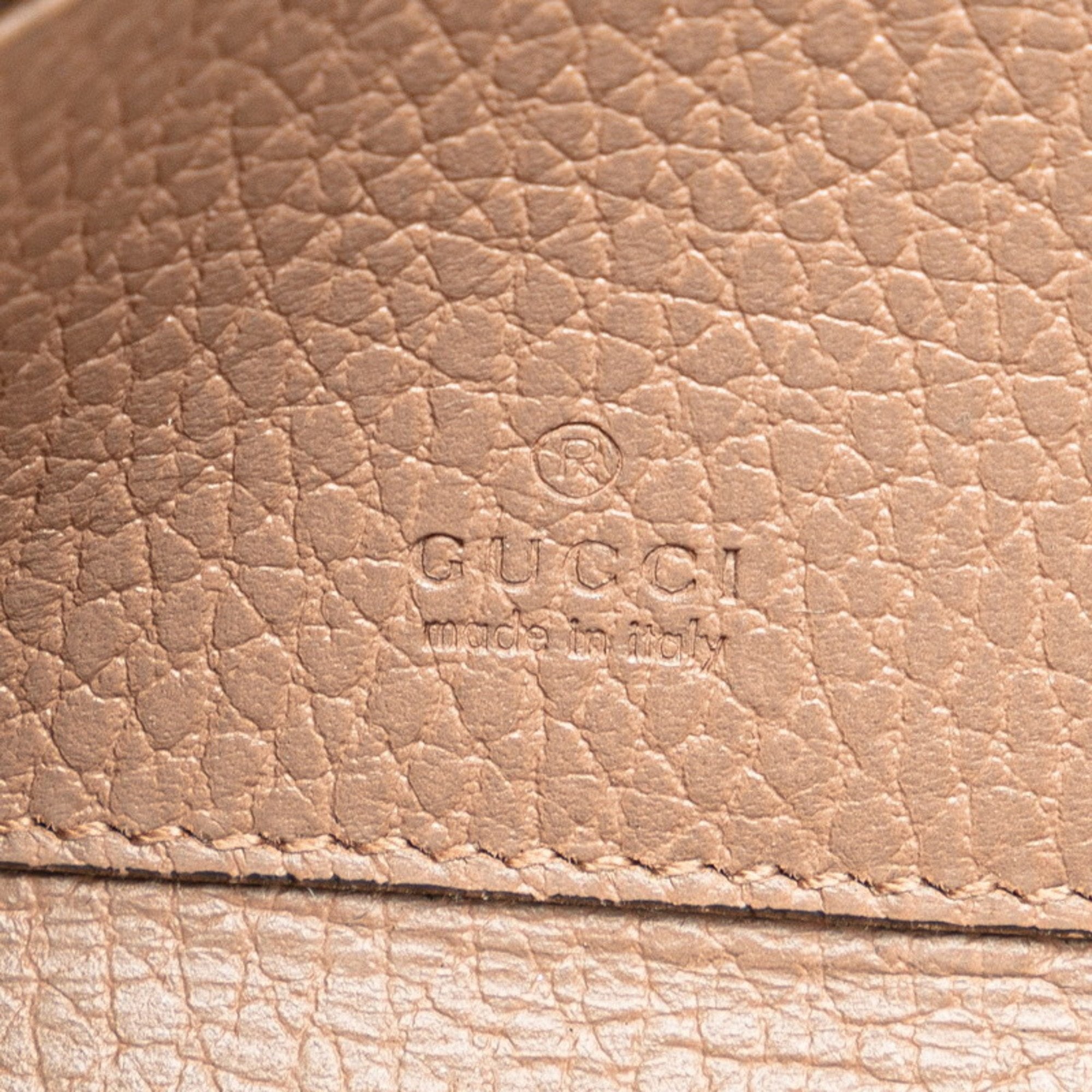 Gucci Beige Pvc Leather Wallet (Bi-Fold) (Pre-Owned)