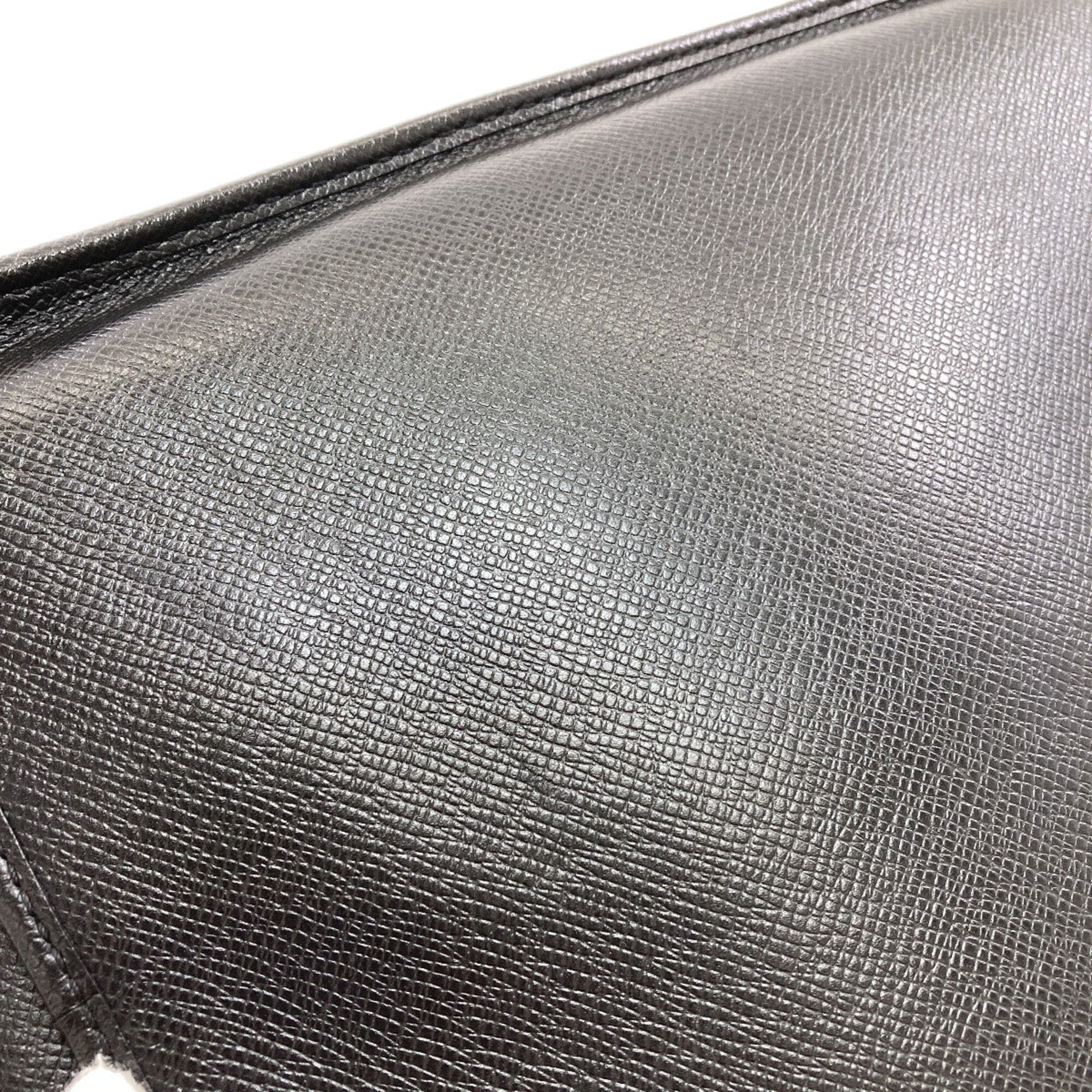 Louis Vuitton Ardoise Taiga Leather Shoulder Bag (Pre-Owned)