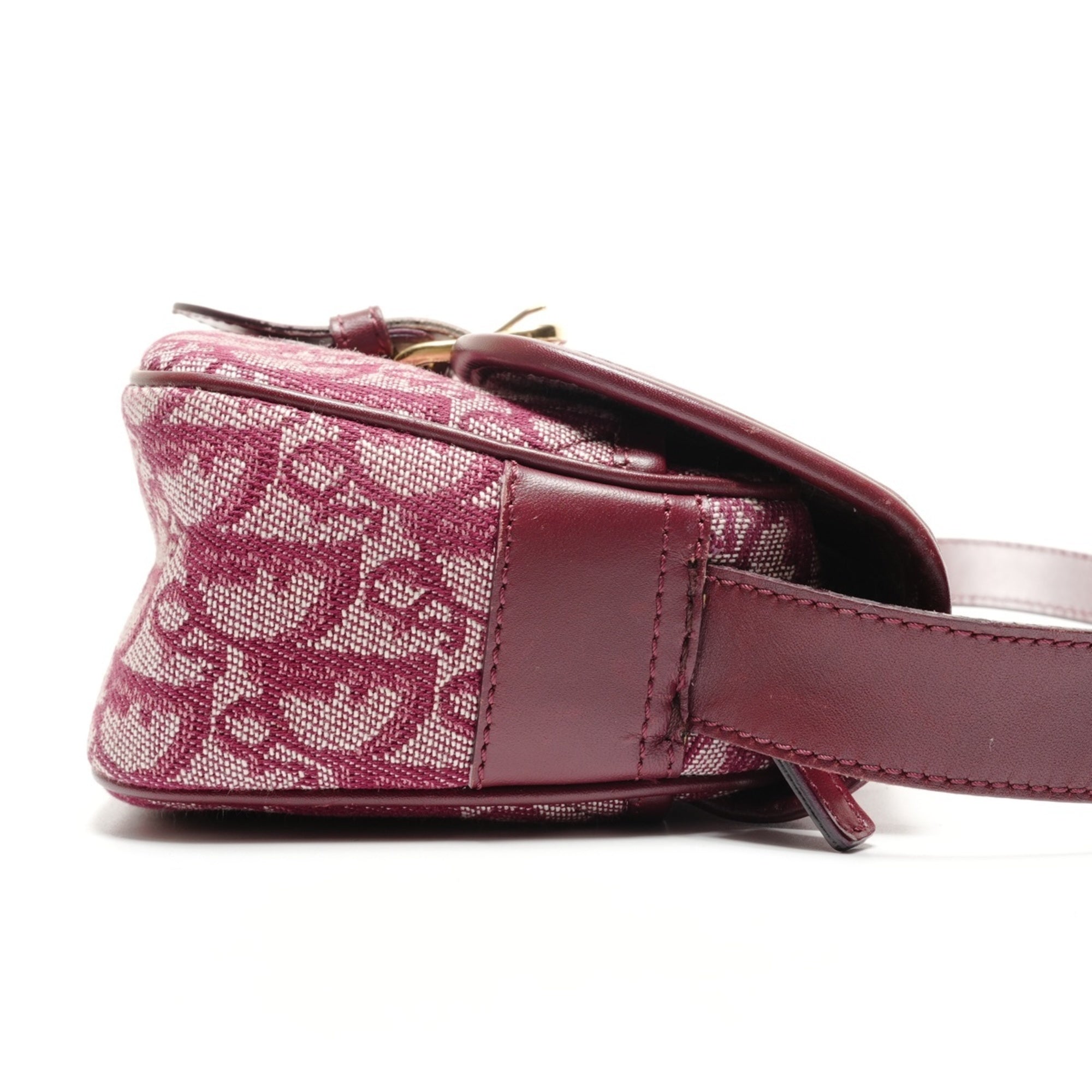 Christian Dior Red Color Shoulder Bag (Pre-Owned)