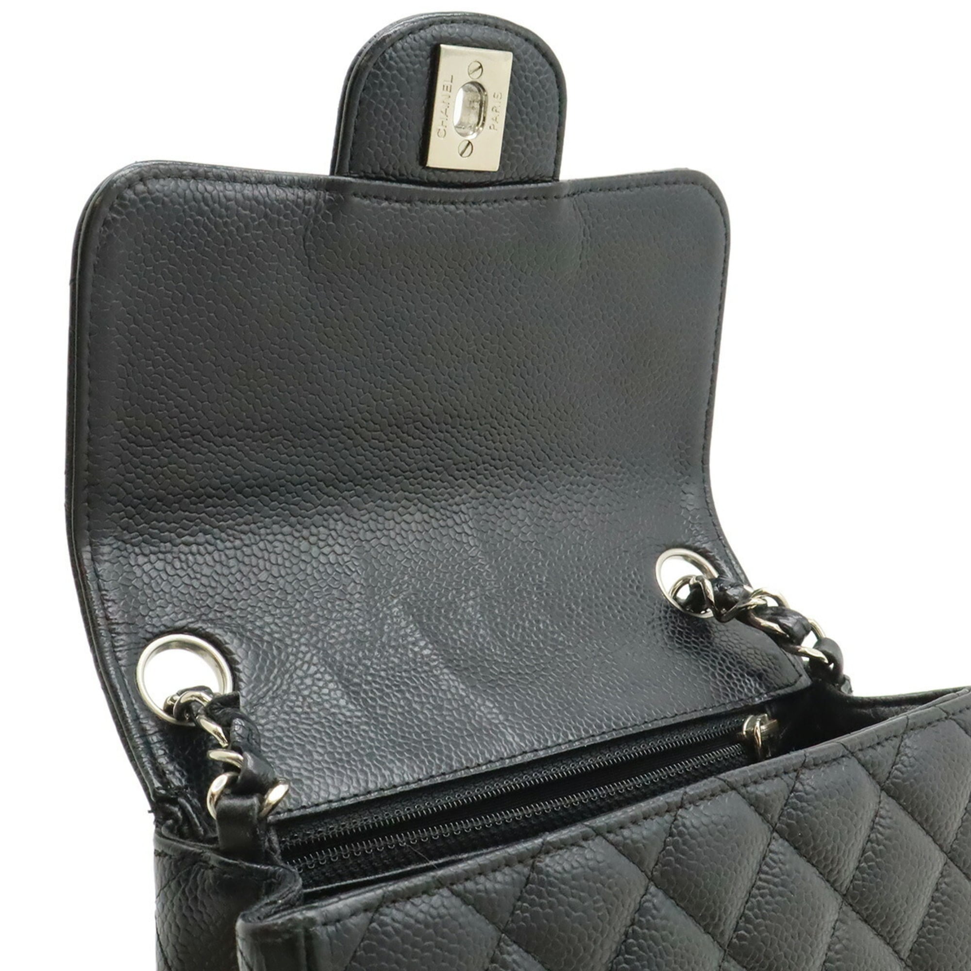 Chanel Matelasse Black Grained Calfskin Pochette Shoulder Bag (Pre-Owned)
