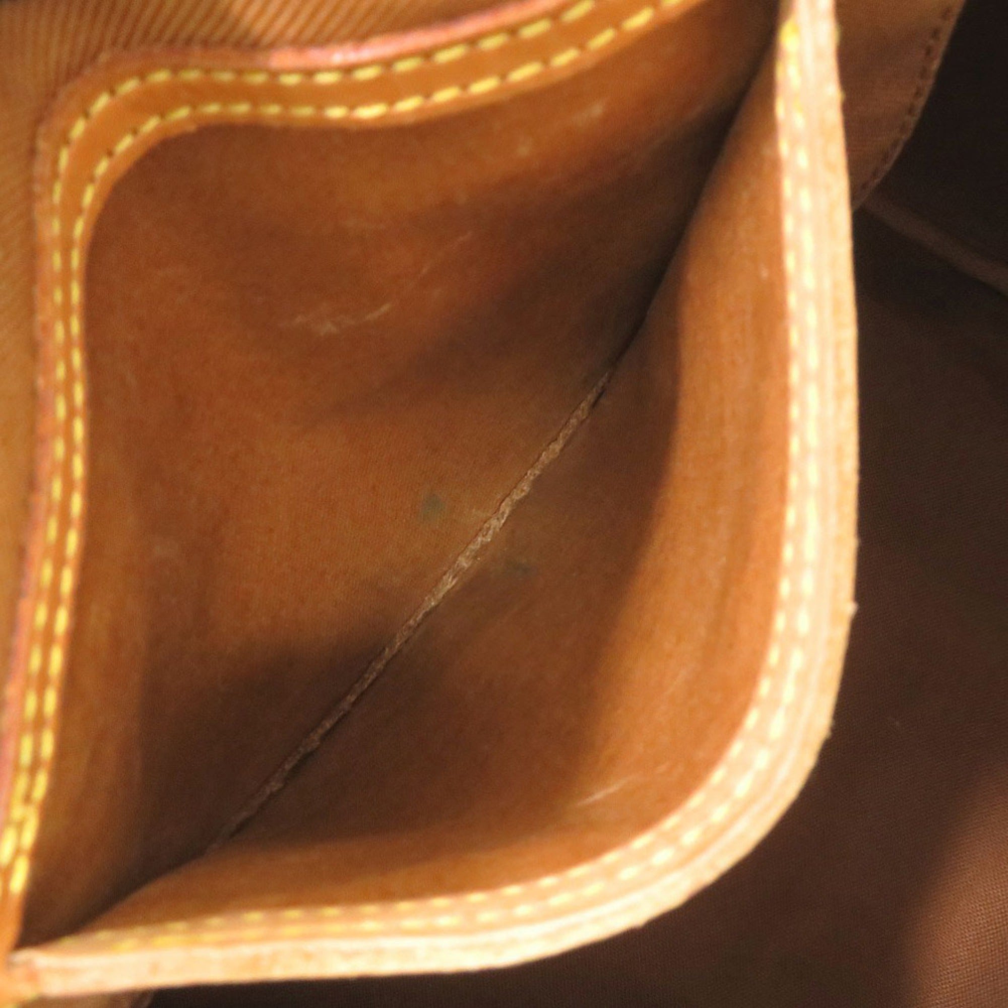 Louis Vuitton Brown Monogram Monogram Handbag (Pre-Owned)