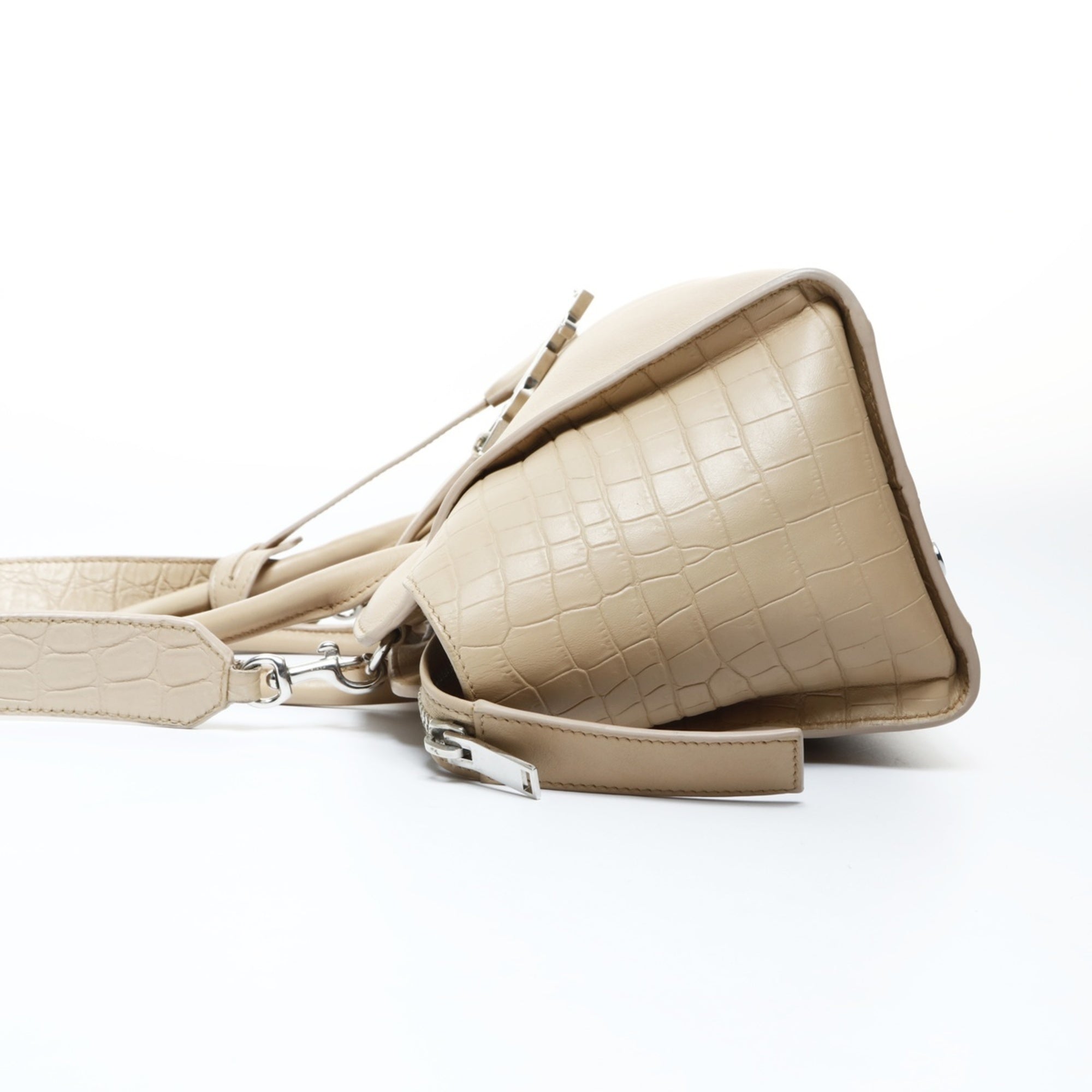 Yves Saint Laurent Beige Handbag (Pre-Owned)