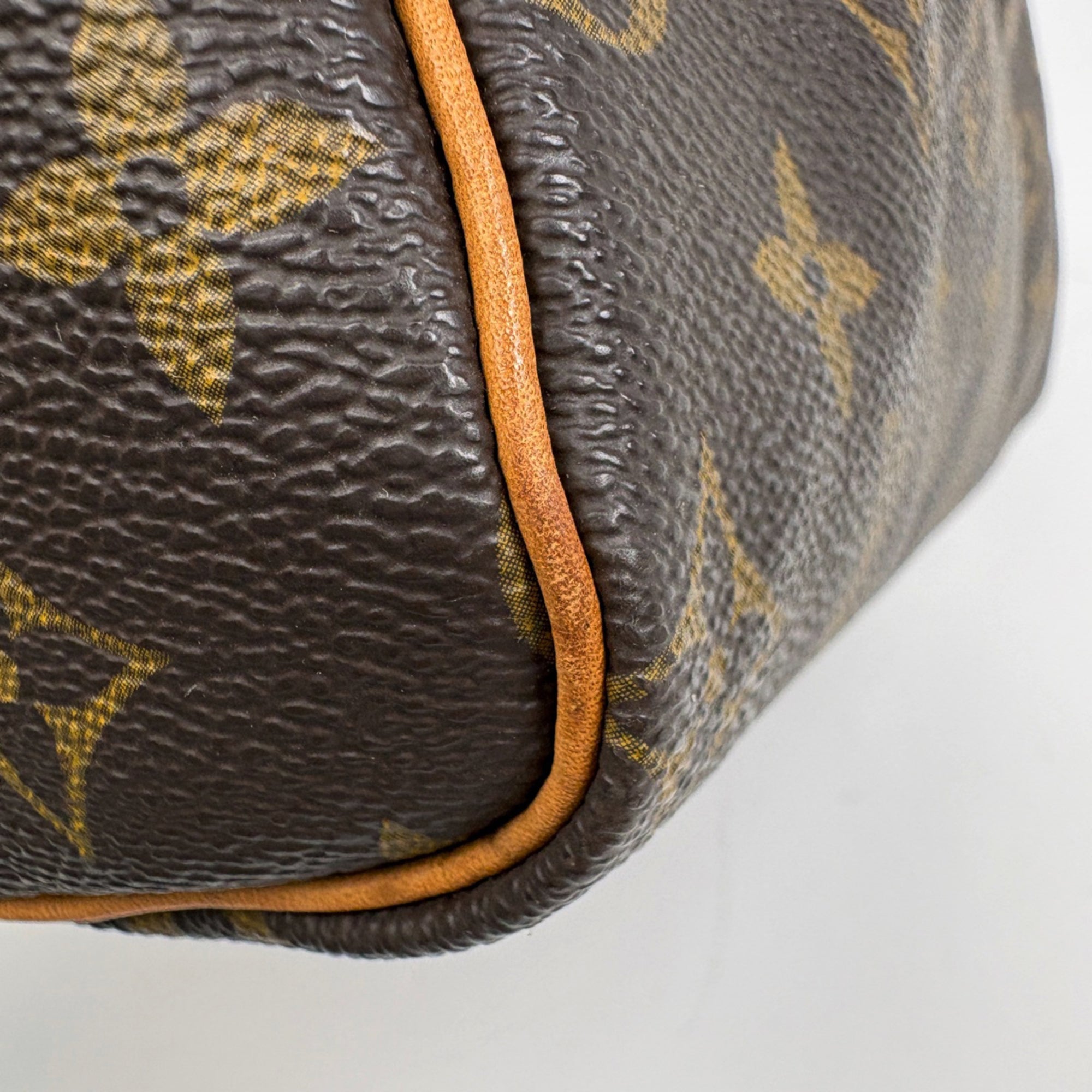 Louis Vuitton Brown Monogram Handbag (Pre-Owned)