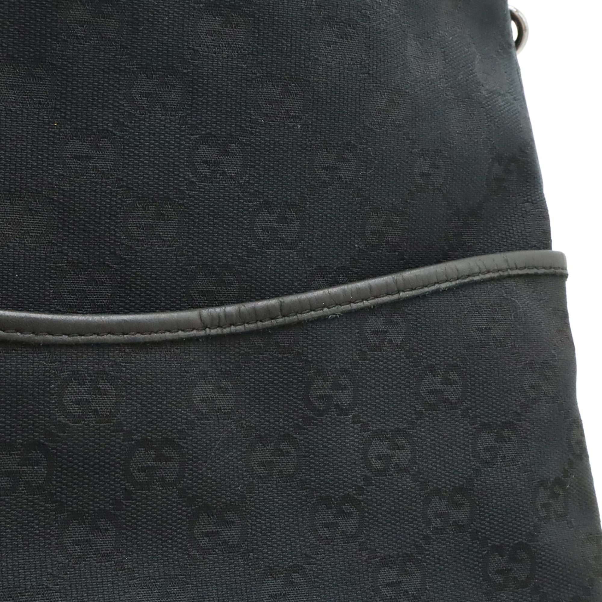 Gucci Black Gg Canvas Handbag Shoulder Bag (Pre-Owned)