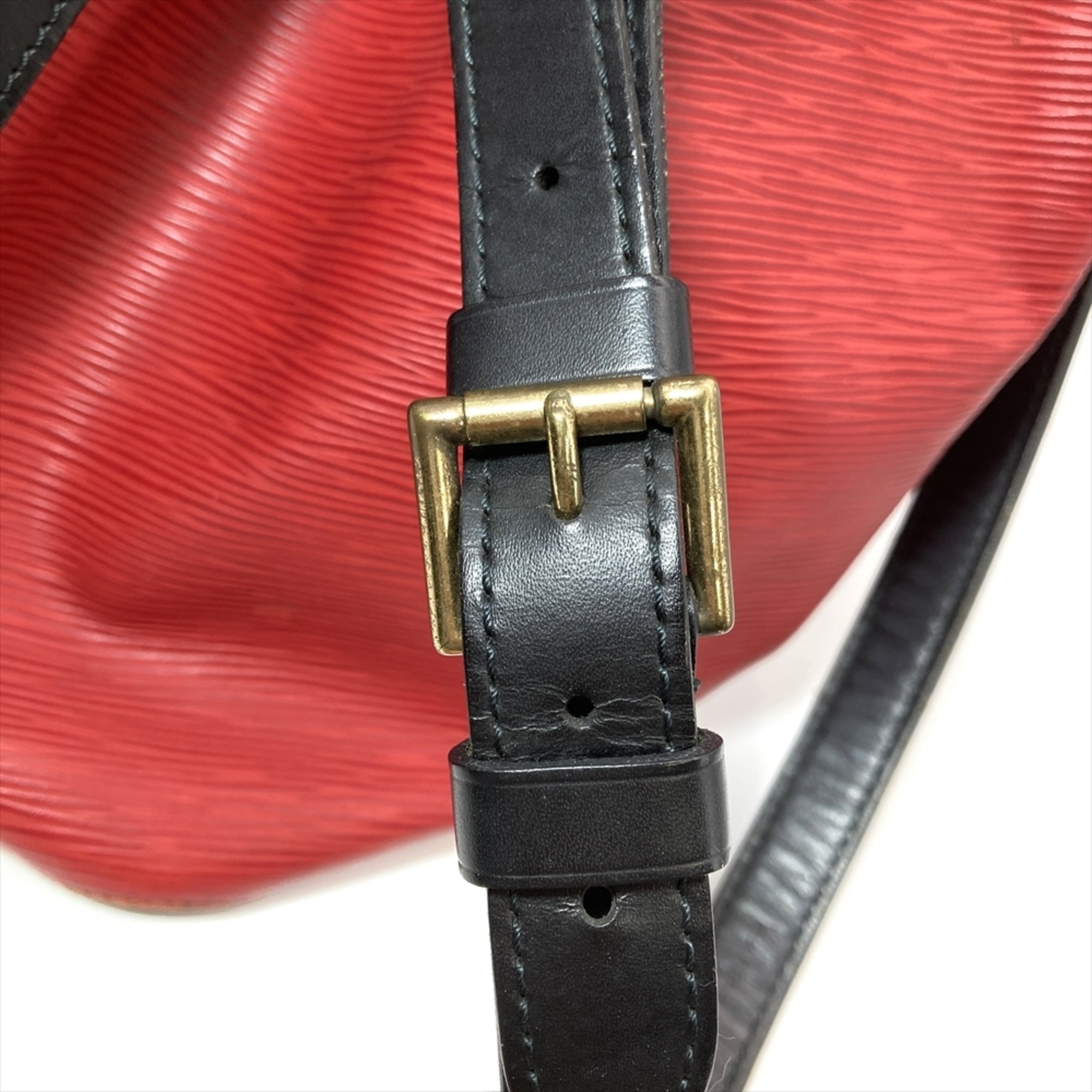 Louis Vuitton Epi Red Color Epi Leather Shoulder Bag (Pre-Owned)