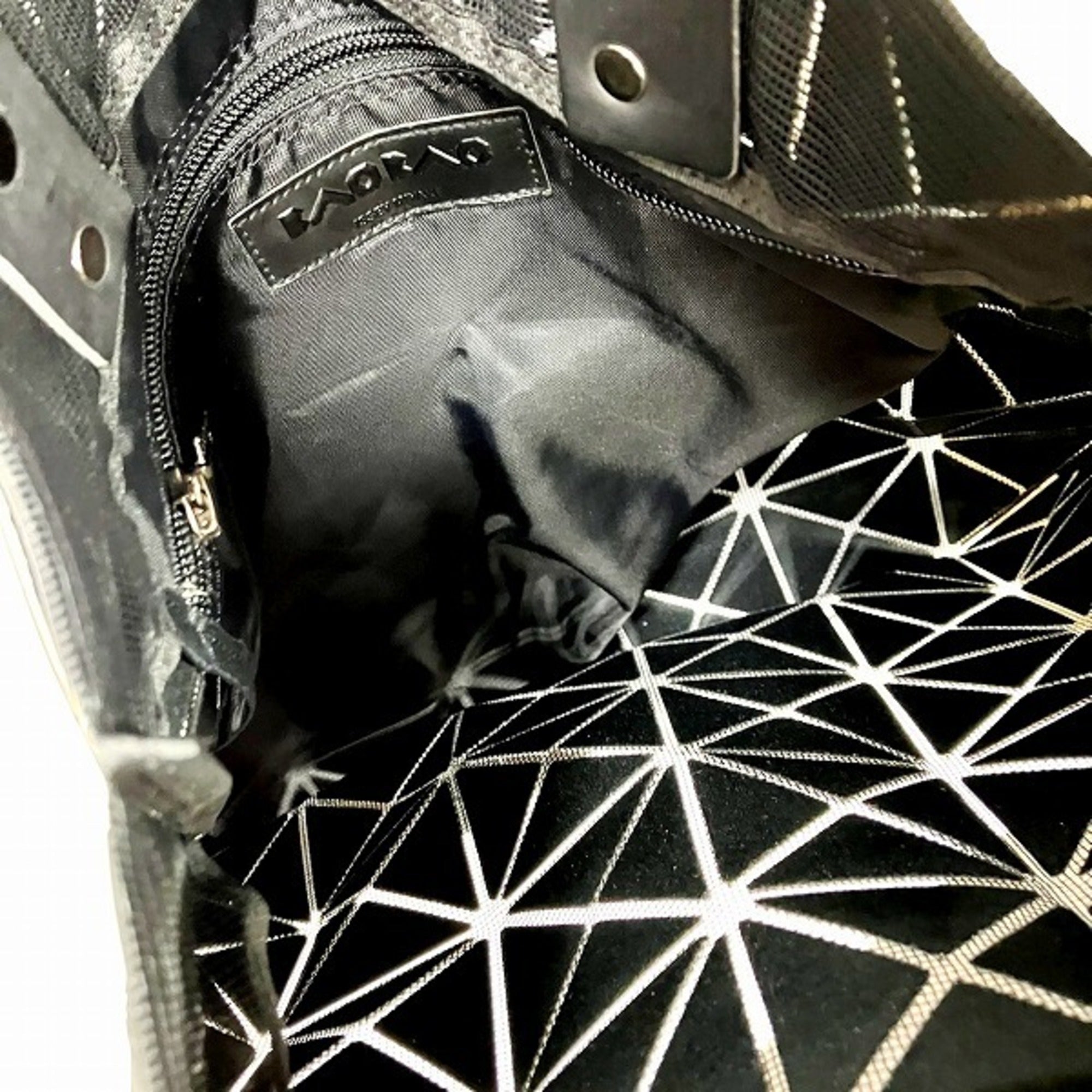 Issey Miyake Black Rubber Handbag Tote Bag (Pre-Owned)