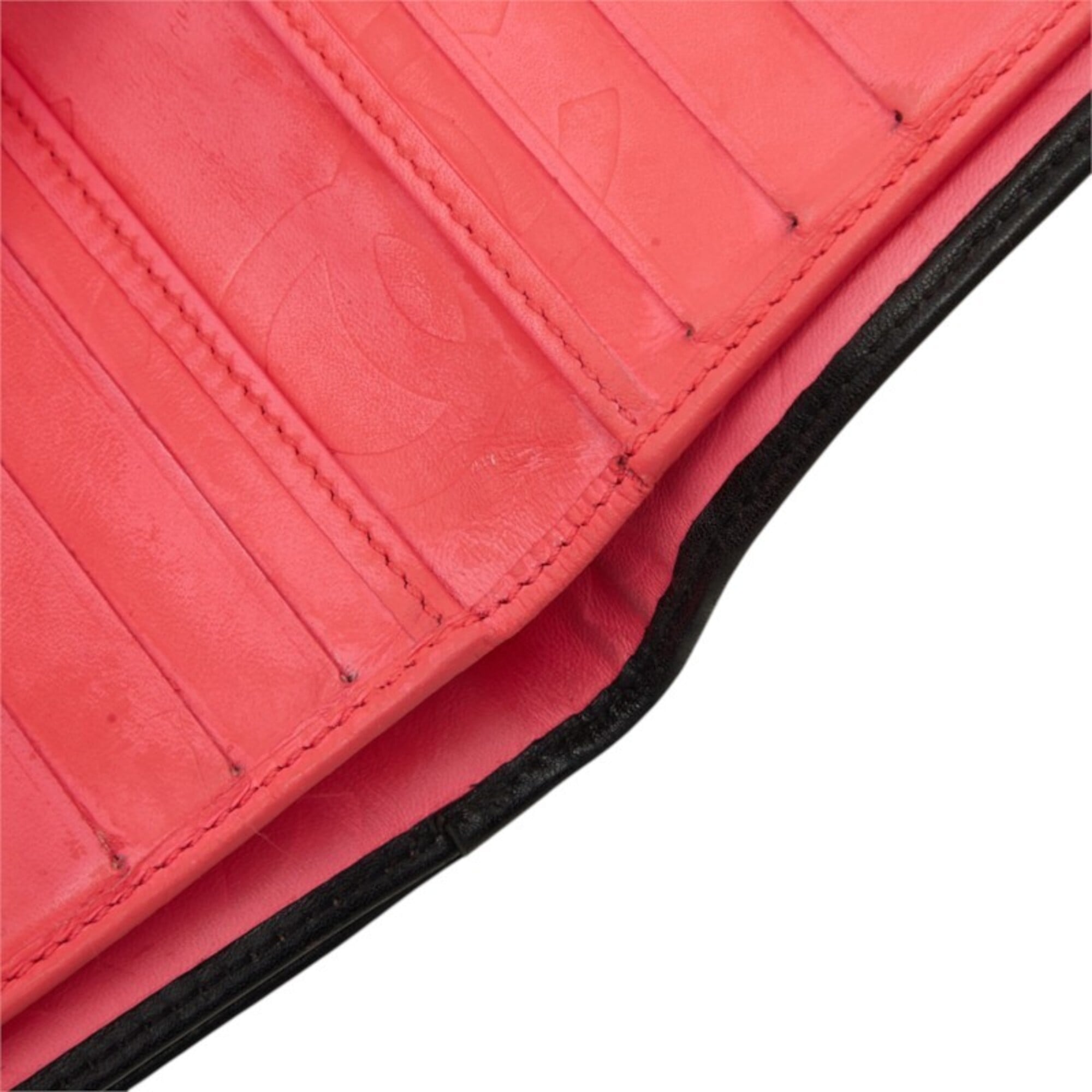 Chanel Black Pink Leather Wallet (Bi-Fold) (Pre-Owned)