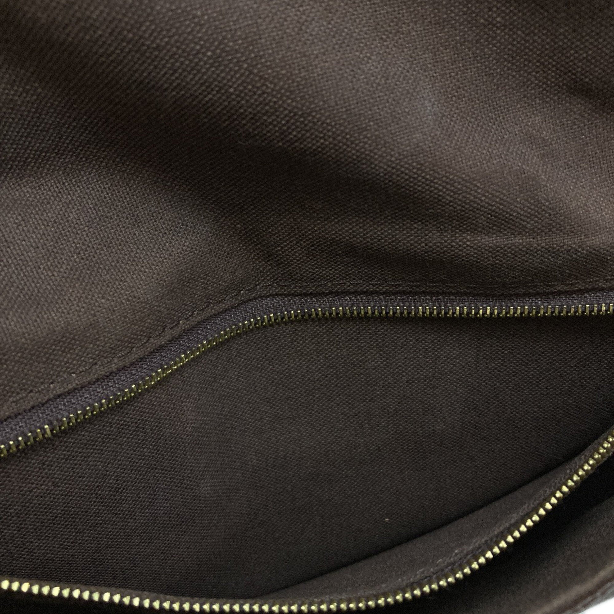 Louis Vuitton Monogram Monogram Canvas Shoulder Bag (Pre-Owned)