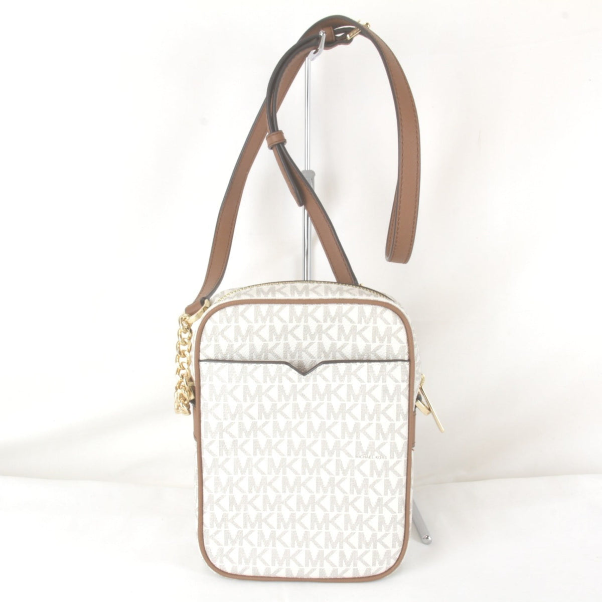 Michael Kors Jet Set Travel White Pvc Shoulder Bag Weekend Bag (Pre-Owned)