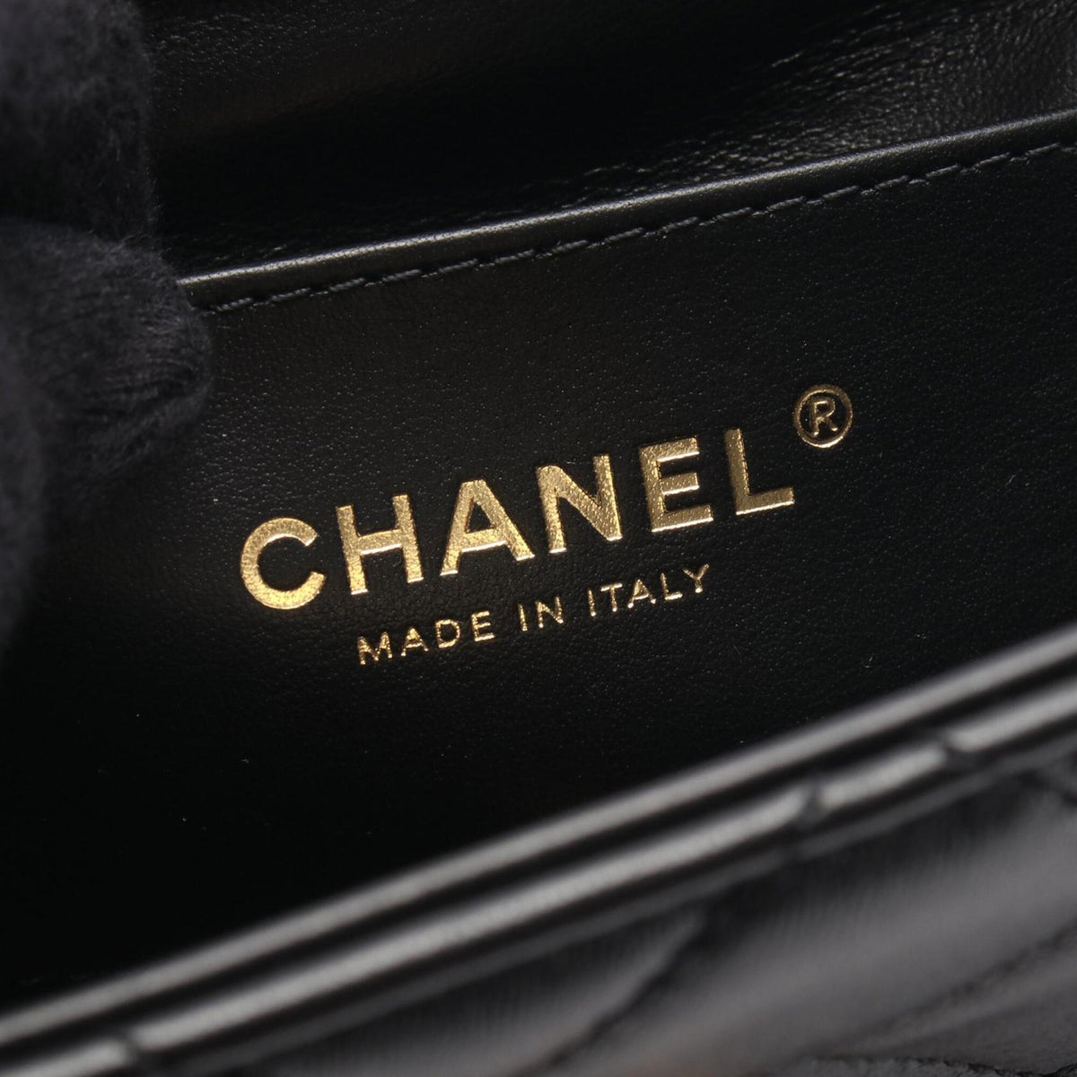 Chanel Black Leather Handbag Shoulder Bag (Pre-Owned)