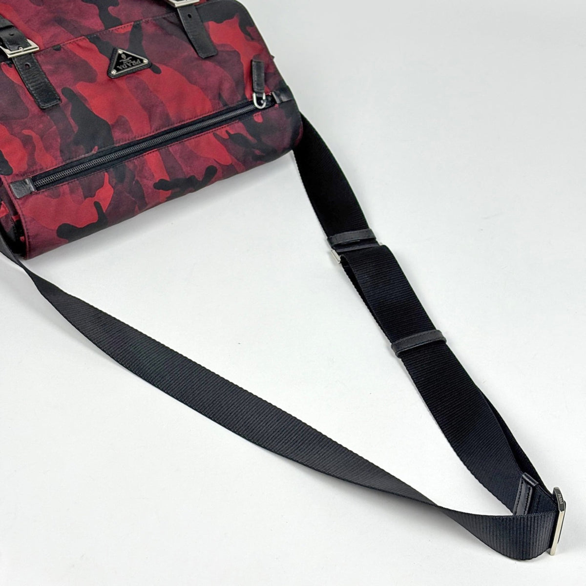 Prada Black Red Color Nylon Leather Shoulder Bag (Pre-Owned)