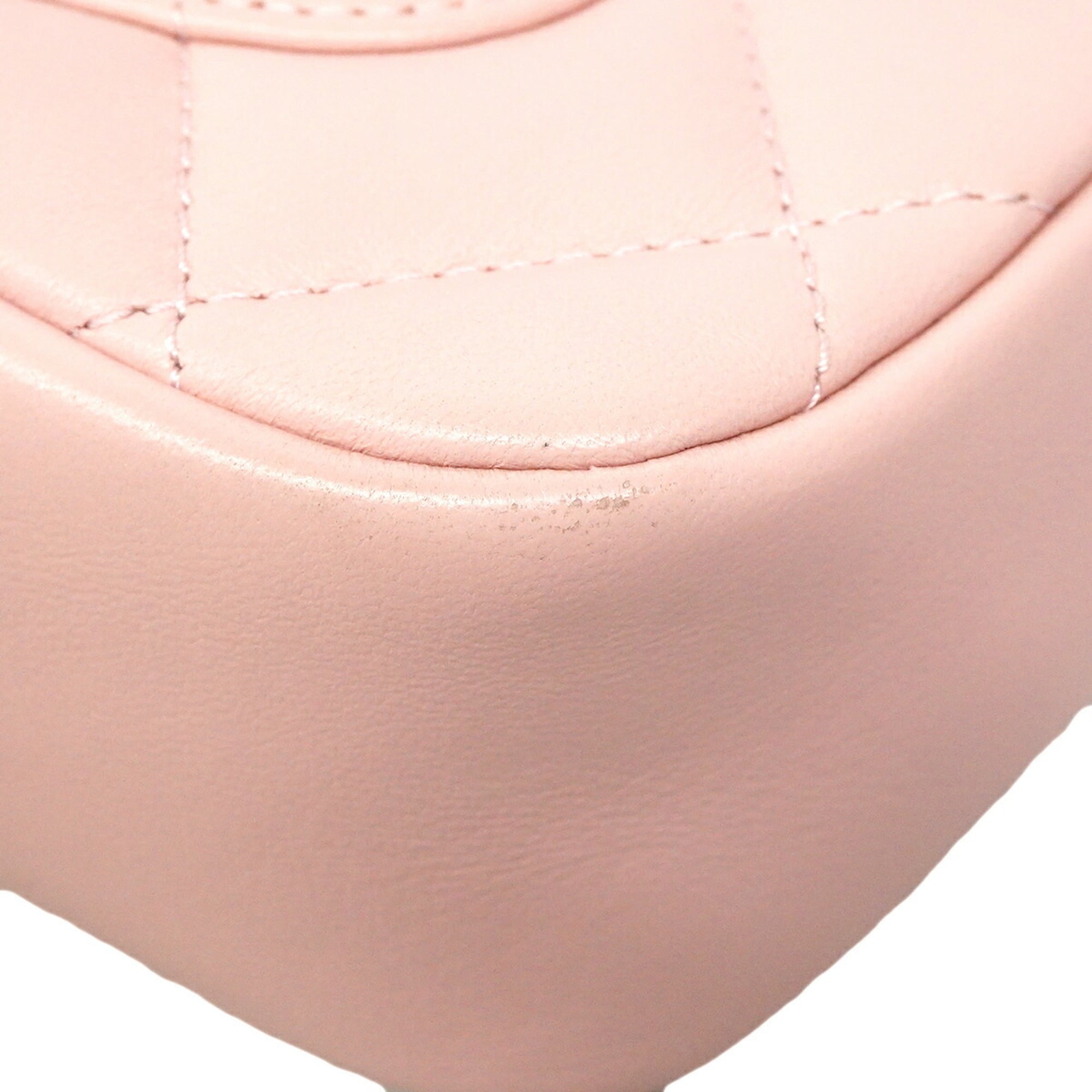 Chanel Pink Leather Shoulder Bag (Pre-Owned)