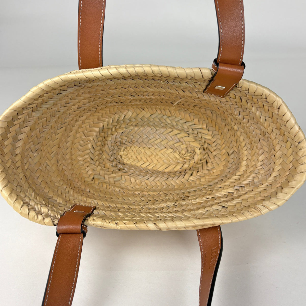 Loewe Beige Brown Raffia Leather Basket Handbag (Pre-Owned)